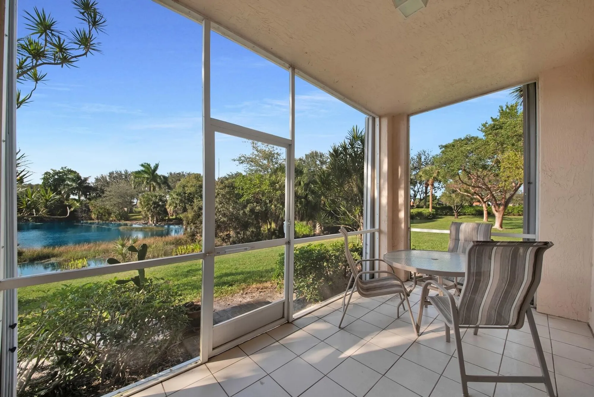 Property Slideshow image 27 of 39 | 12438 crystal pointe dr unit 102, Boynton Beach, FL, 33437