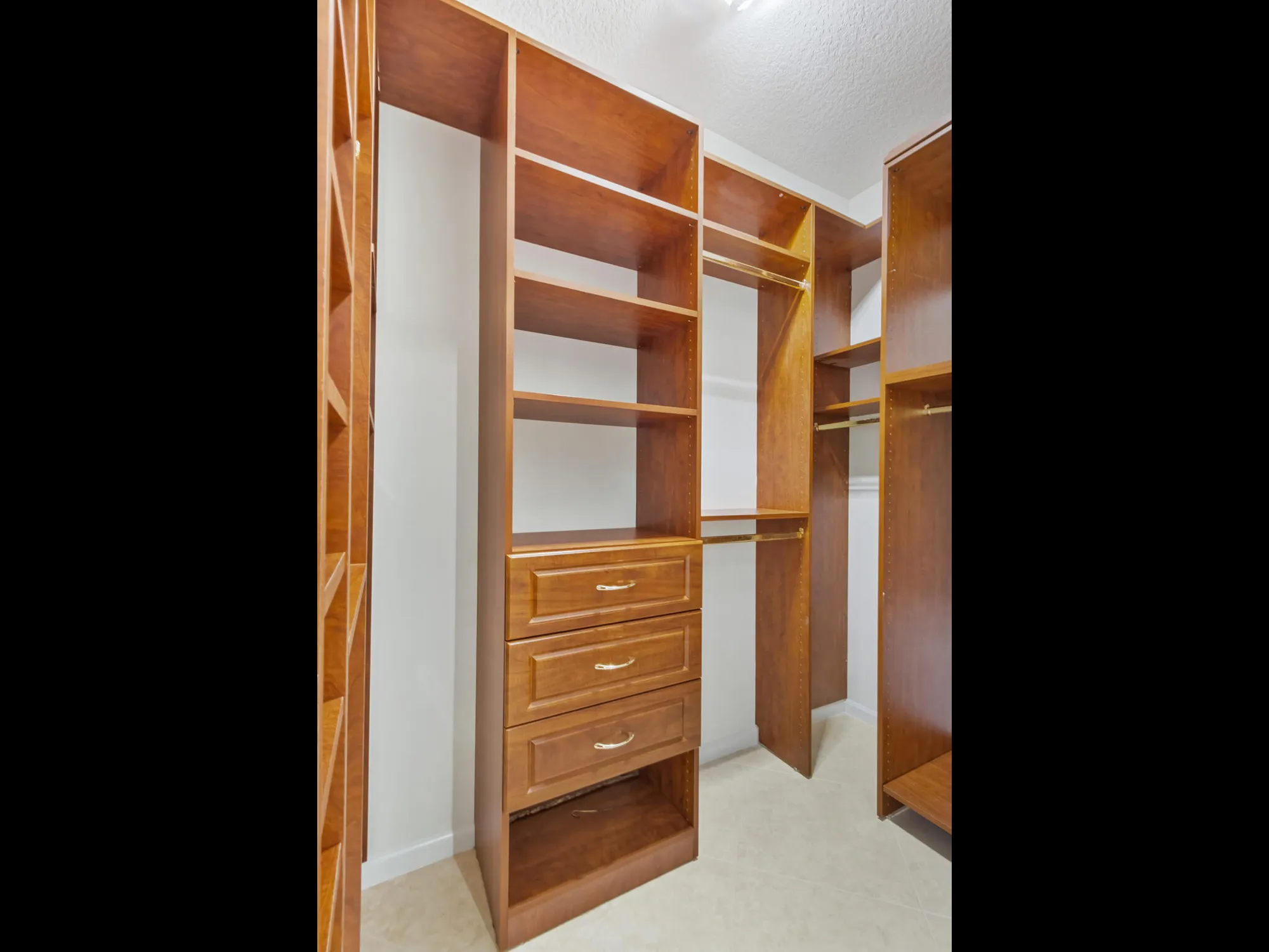 Property Slideshow image 28 of 86 | 11036 malaysia cir, Boynton Beach, FL, 33437