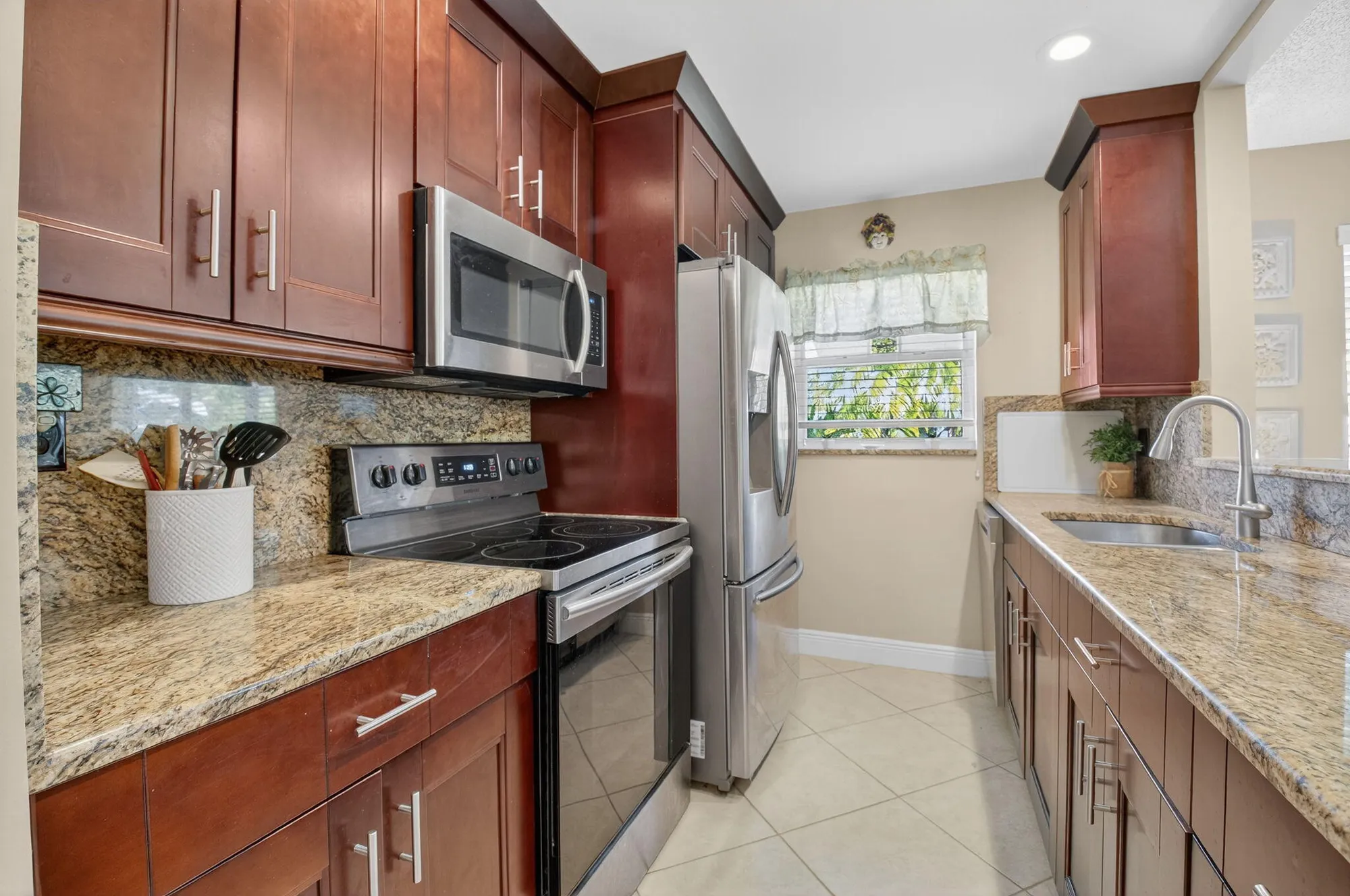 Property Slideshow image 15 of 36 | 762 high point blvd b, Delray Beach, FL, 33445