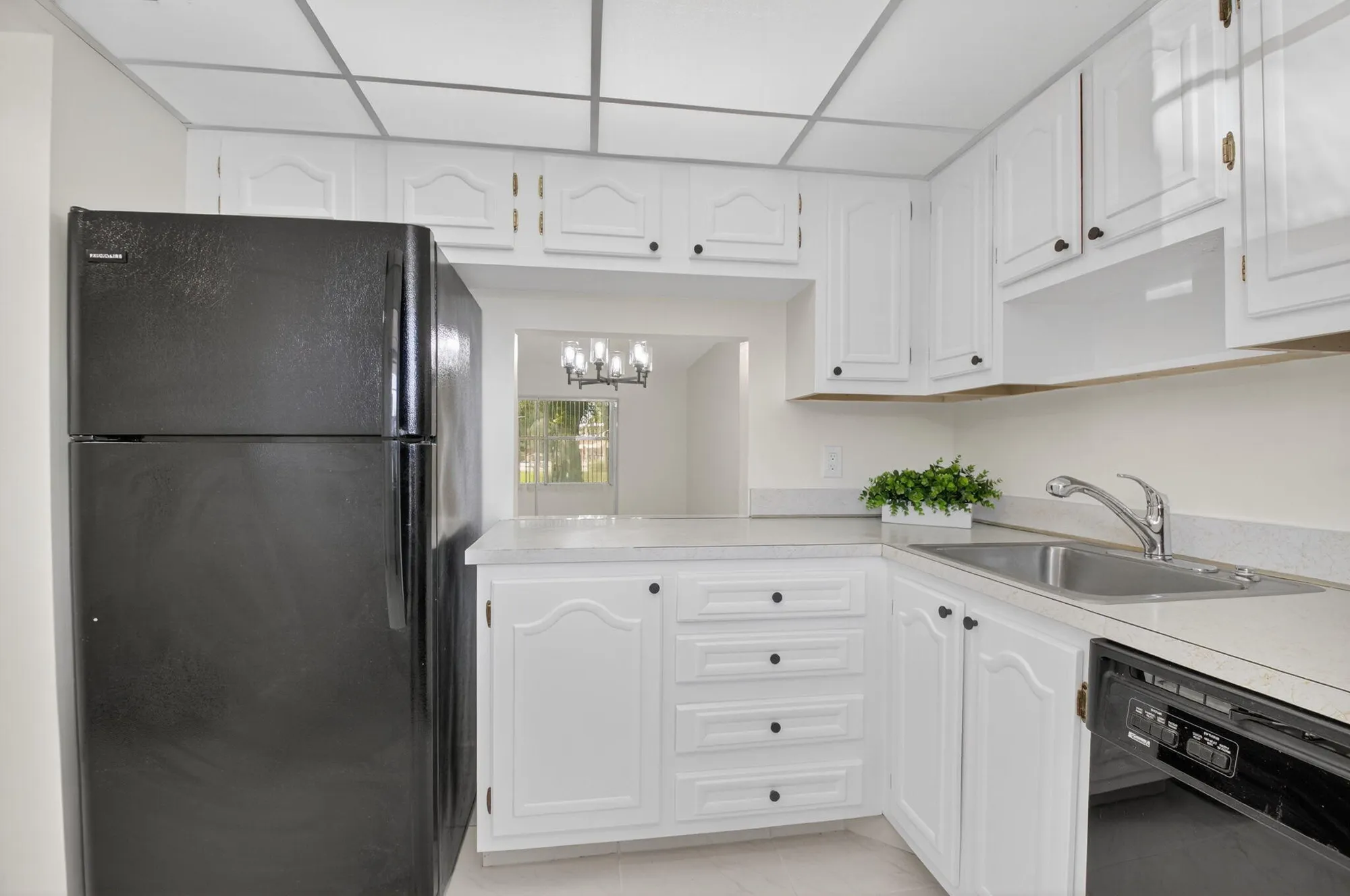 Property Slideshow image 12 of 52 | 20 abbey ln apt 103, Delray Beach, FL, 33446