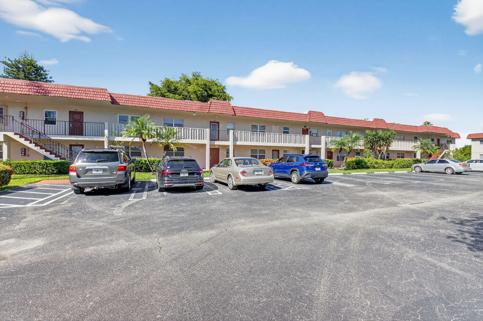 Property Slideshow image 2 of 52 | 20 abbey ln apt 103, Delray Beach, FL, 33446