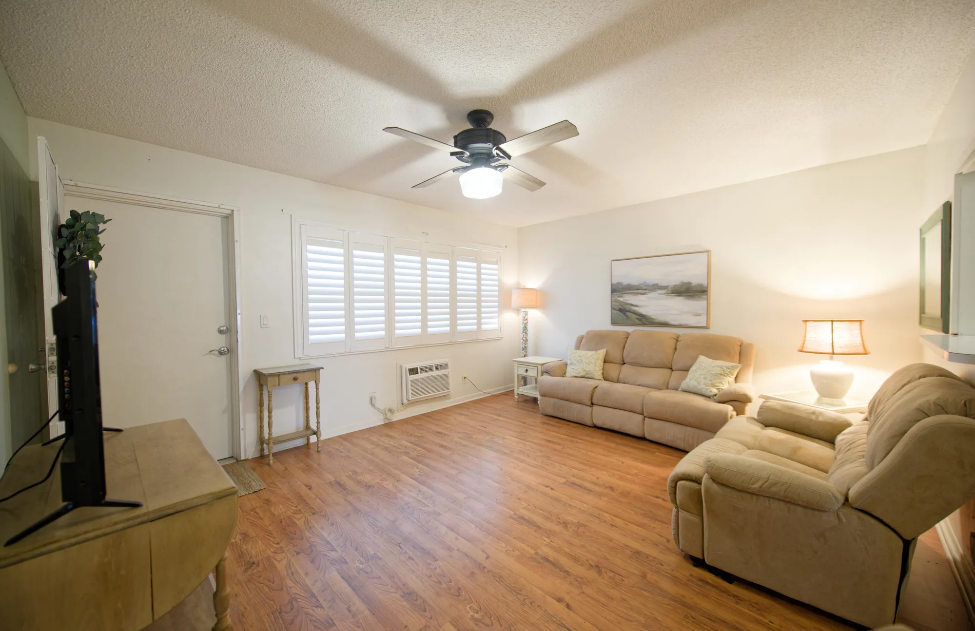 Property Slideshow image 5 of 37 | 320 horizons 207, Boynton Beach, FL, 33435