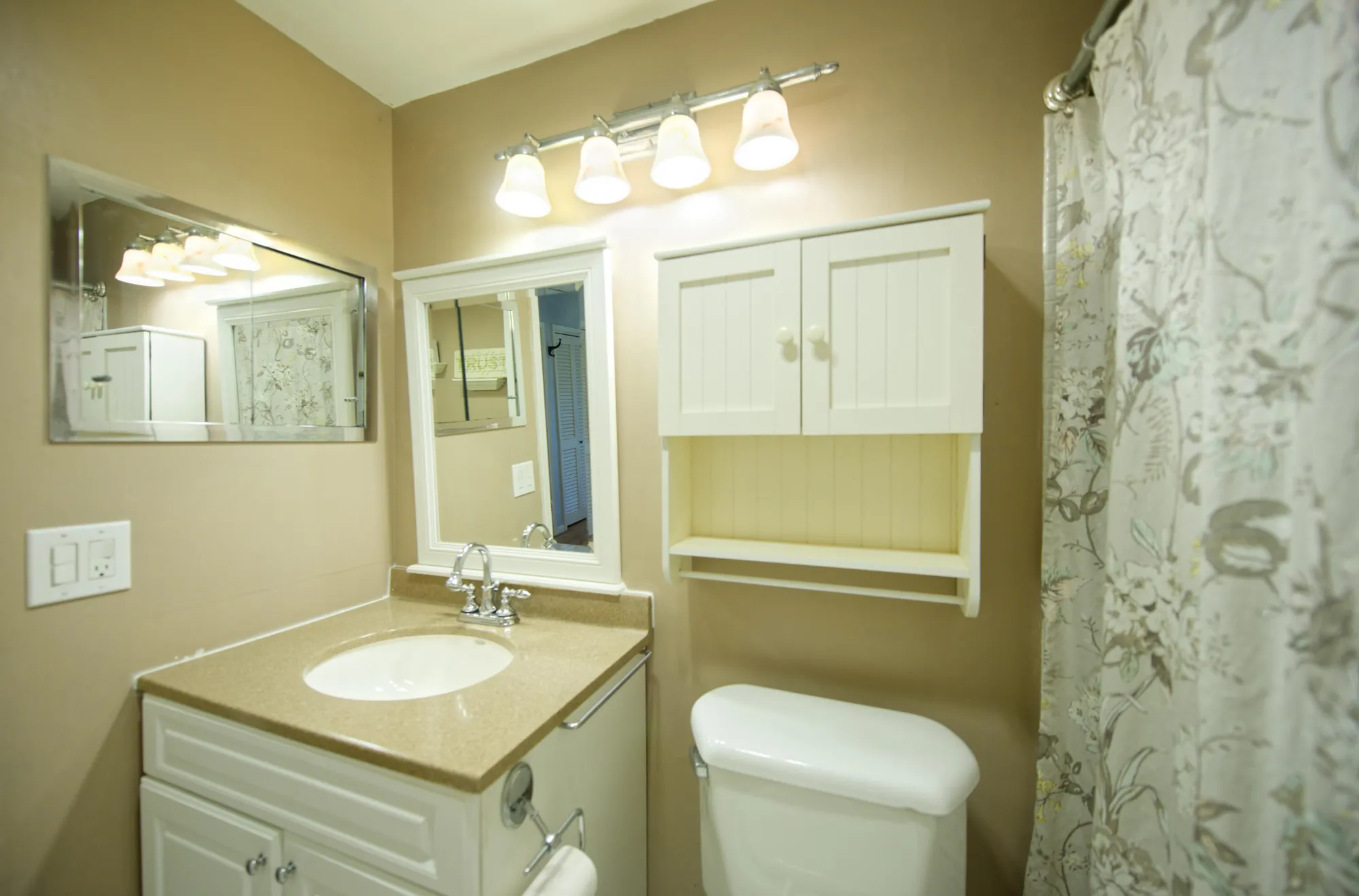Property Slideshow image 14 of 37 | 320 horizons 207, Boynton Beach, FL, 33435
