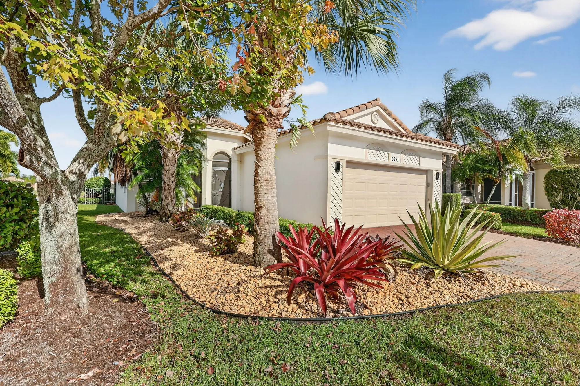 Property Slideshow image 2 of 75 | 9621 sw camellia ct, Port Saint Lucie, FL, 34987