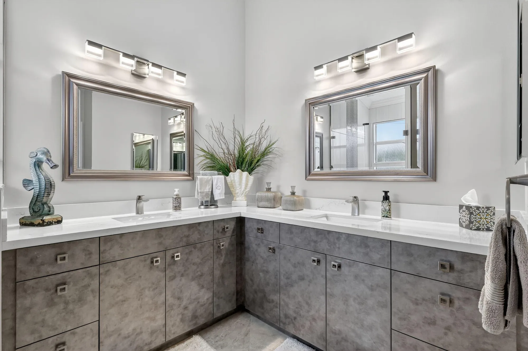 Property Slideshow image 25 of 75 | 9621 sw camellia ct, Port Saint Lucie, FL, 34987