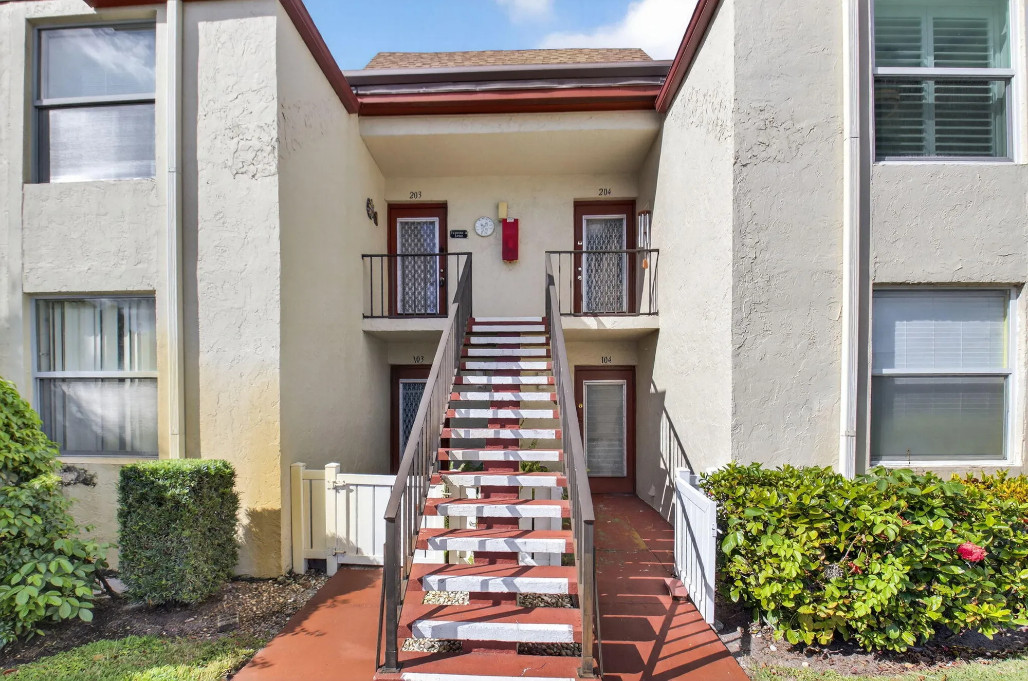 Property Slideshow image 35 of 52 | 10 willowbrook ln 204, Delray Beach, FL, 33446