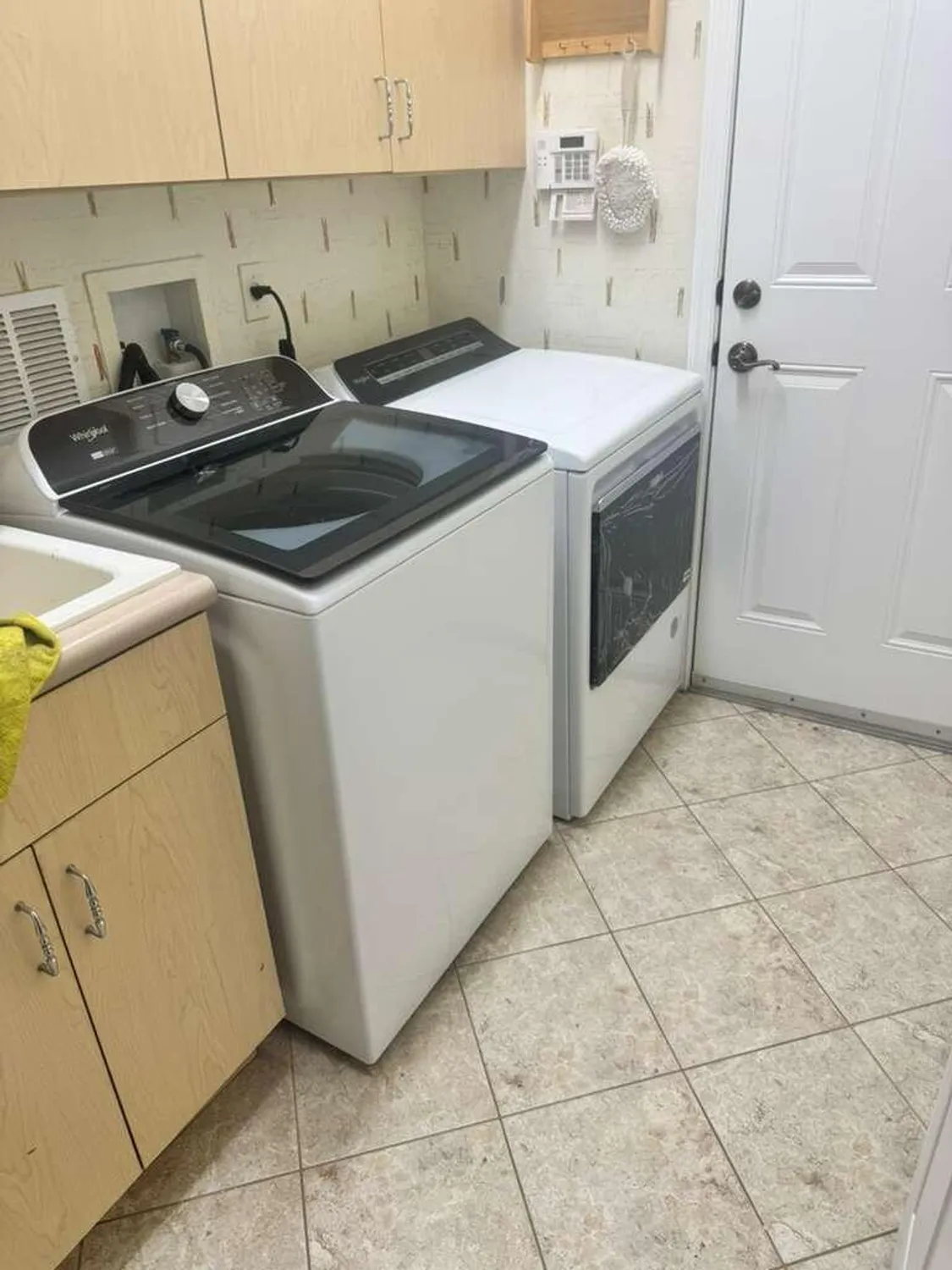 Property Slideshow image 32 of 44 | 11360 sw aspen ln, Port Saint Lucie, FL, 34987