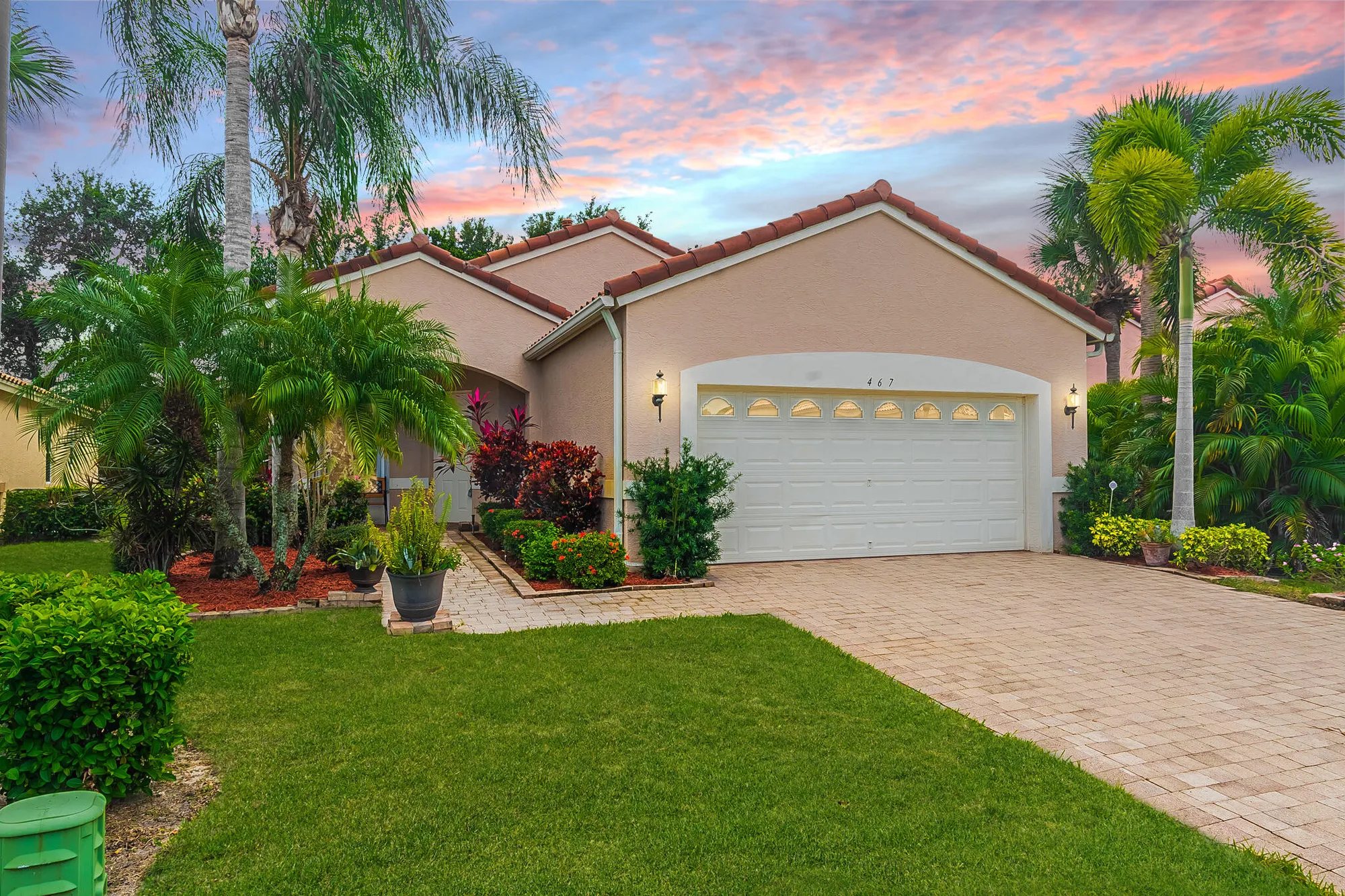 Property Slideshow image 1 of 43 | 467 nw lismore ln, Port Saint Lucie, FL, 34986
