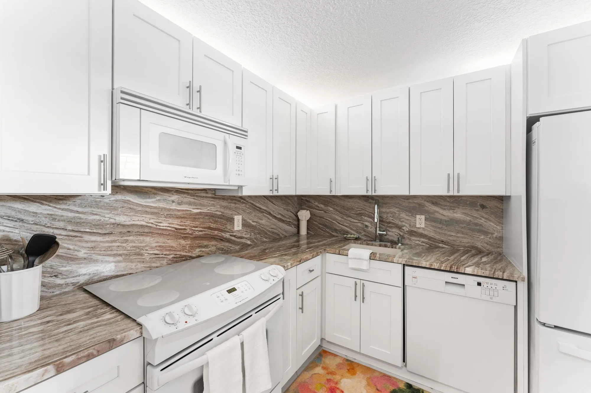 Property Slideshow image 4 of 43 | 2669 garden dr 403, Lake Worth, FL, 33461