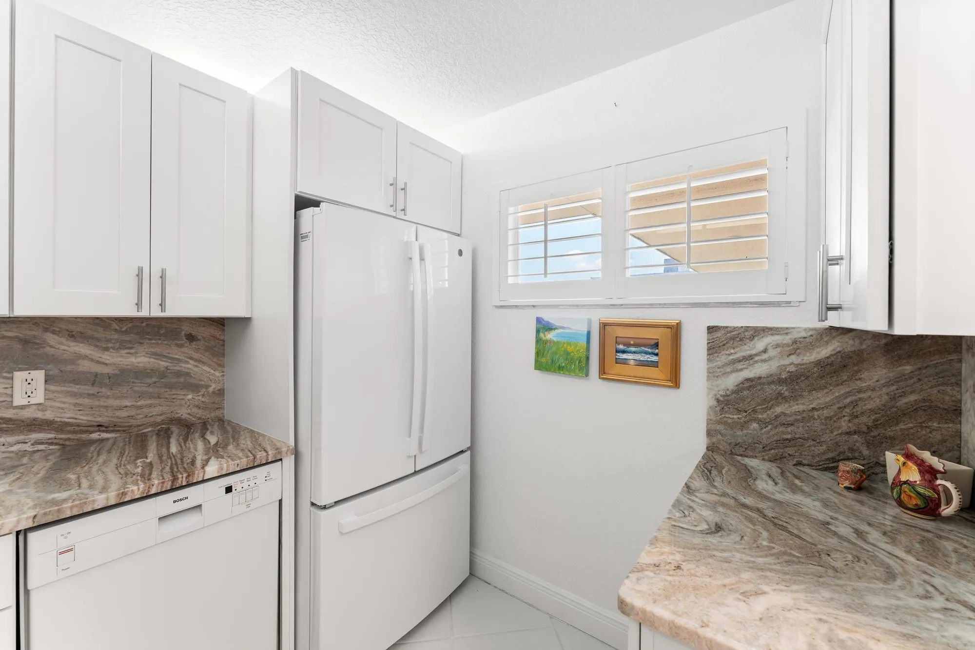 Property Slideshow image 6 of 43 | 2669 garden dr 403, Lake Worth, FL, 33461