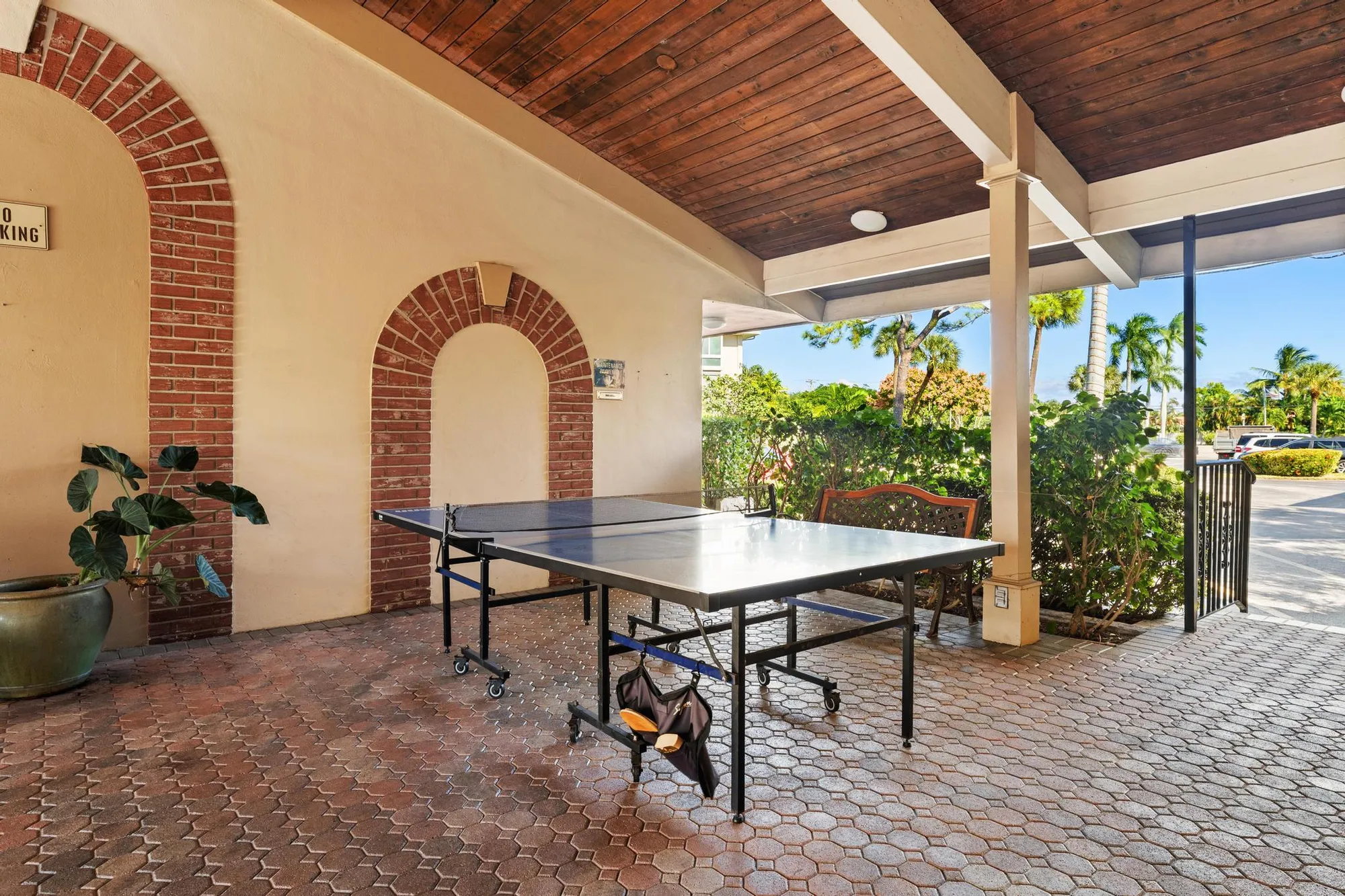 Property Slideshow image 30 of 43 | 2669 garden dr 403, Lake Worth, FL, 33461