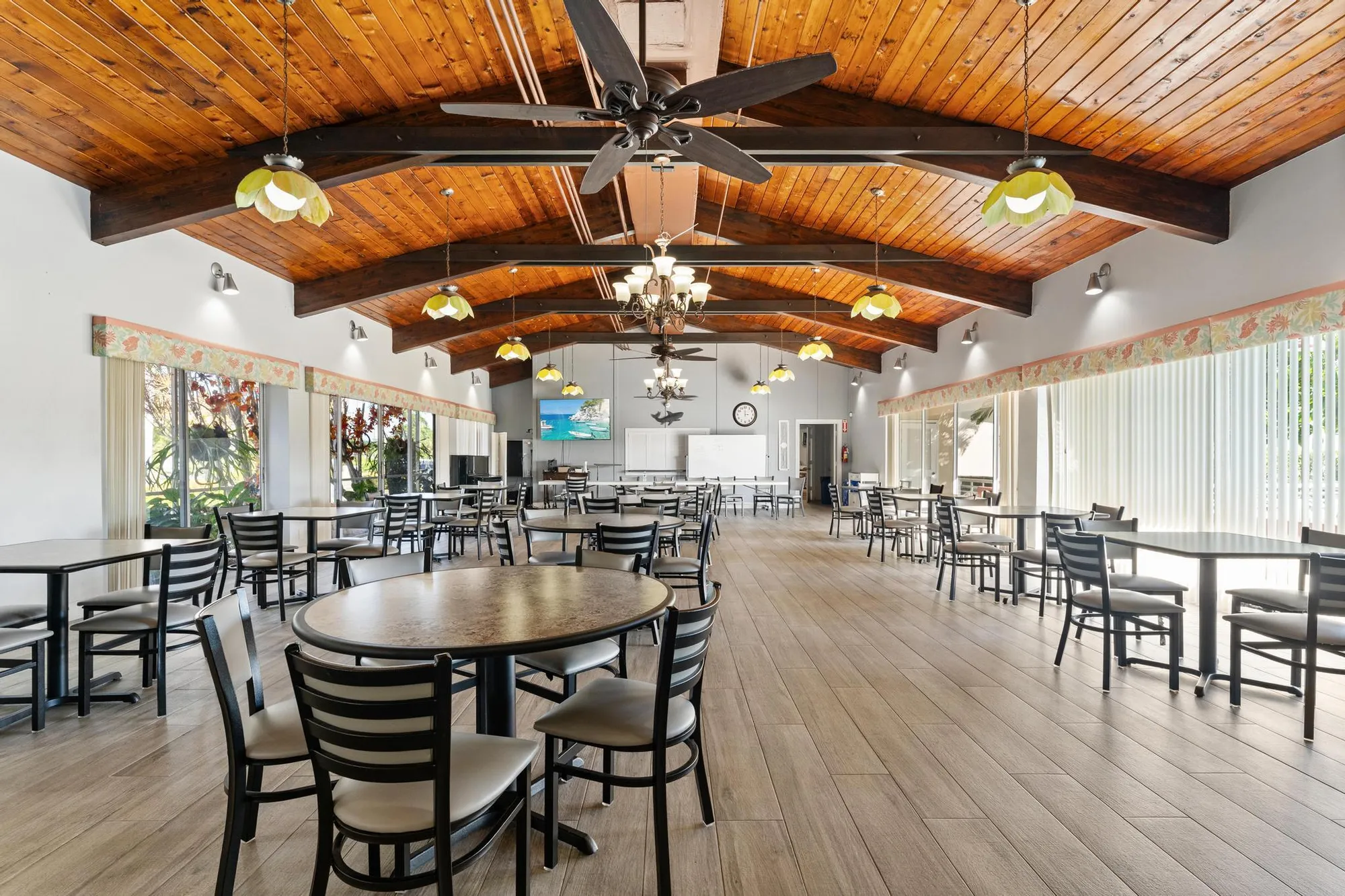 Property Slideshow image 33 of 43 | 2669 garden dr 403, Lake Worth, FL, 33461