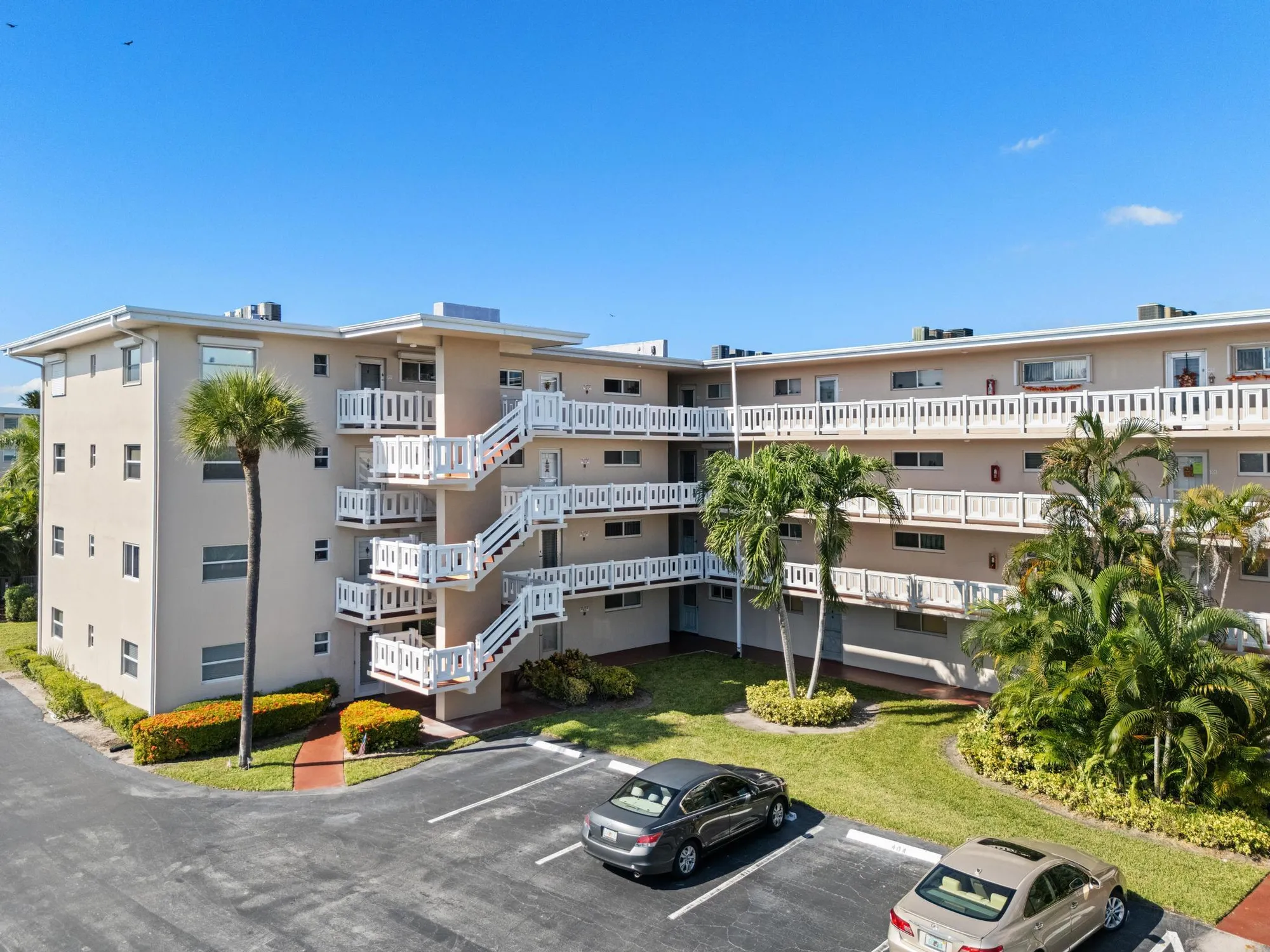 Property Slideshow image 38 of 43 | 2669 garden dr 403, Lake Worth, FL, 33461