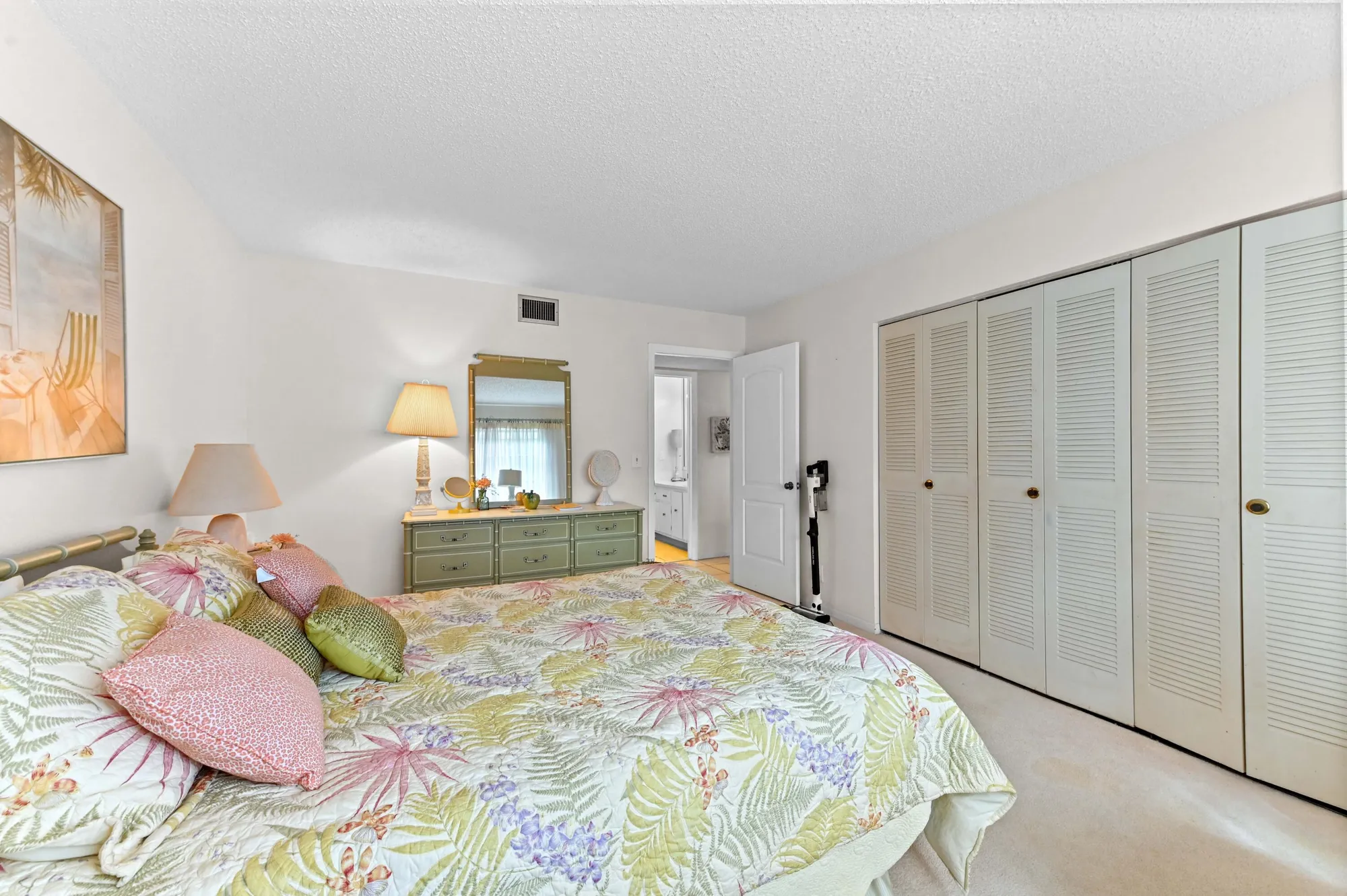 Property Slideshow image 12 of 27 | 5165 nw 3rd st a, Delray Beach, FL, 33445