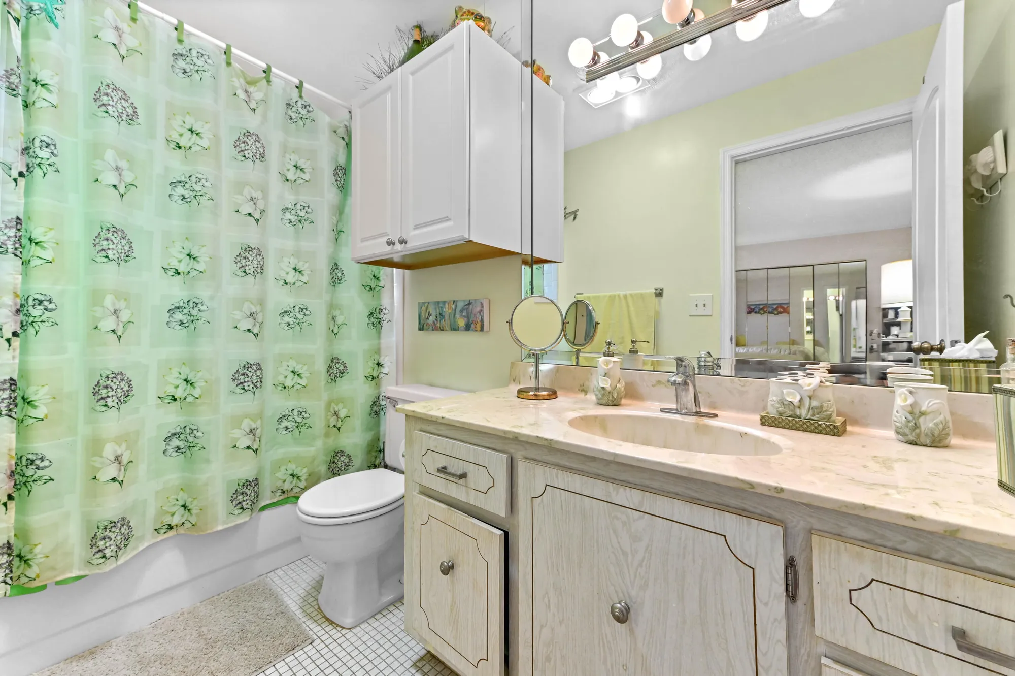 Property Slideshow image 17 of 27 | 5165 nw 3rd st a, Delray Beach, FL, 33445