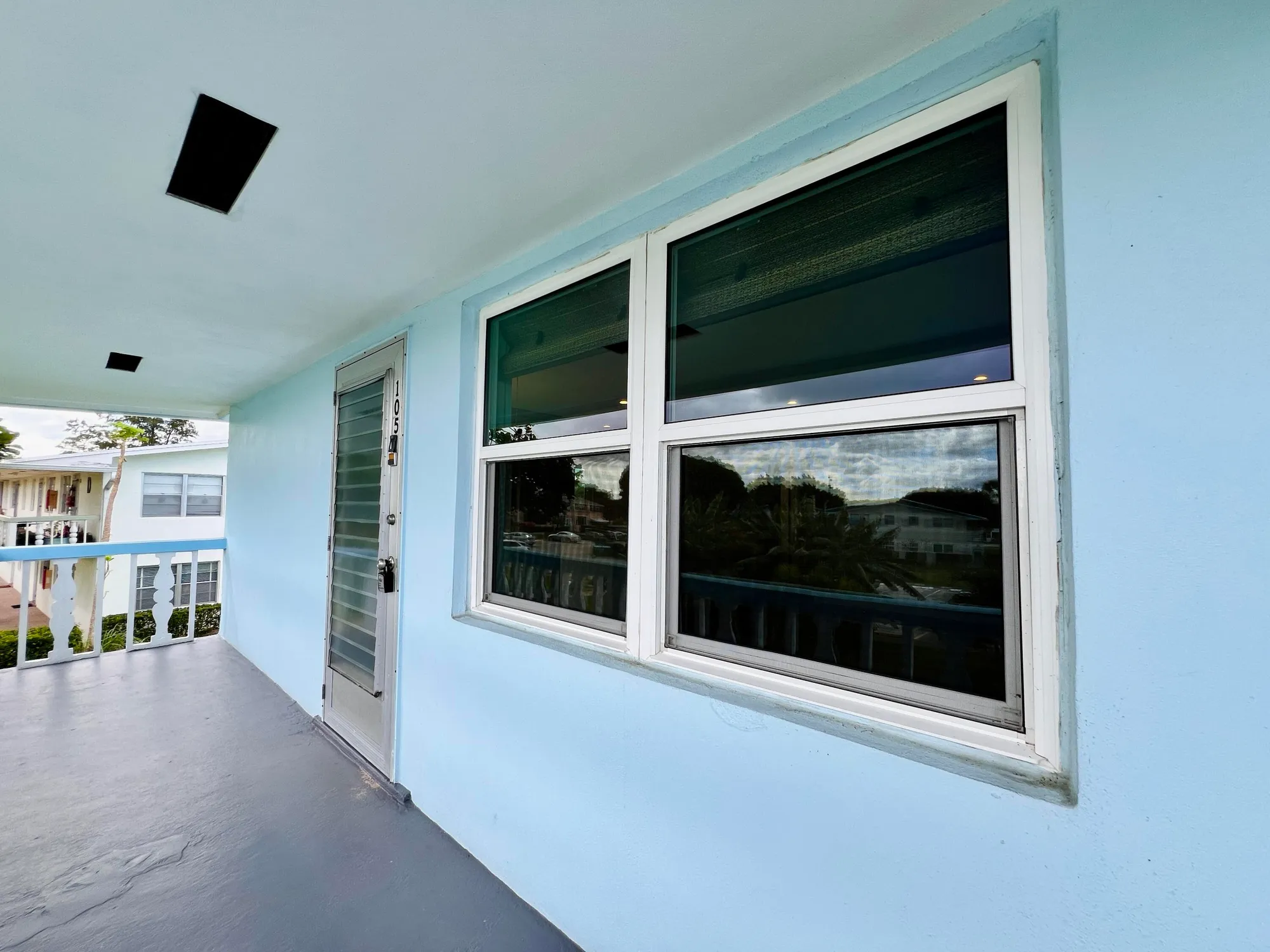 Property Slideshow image 13 of 19 | 105 camden e unit e, West Palm Beach, FL, 33417