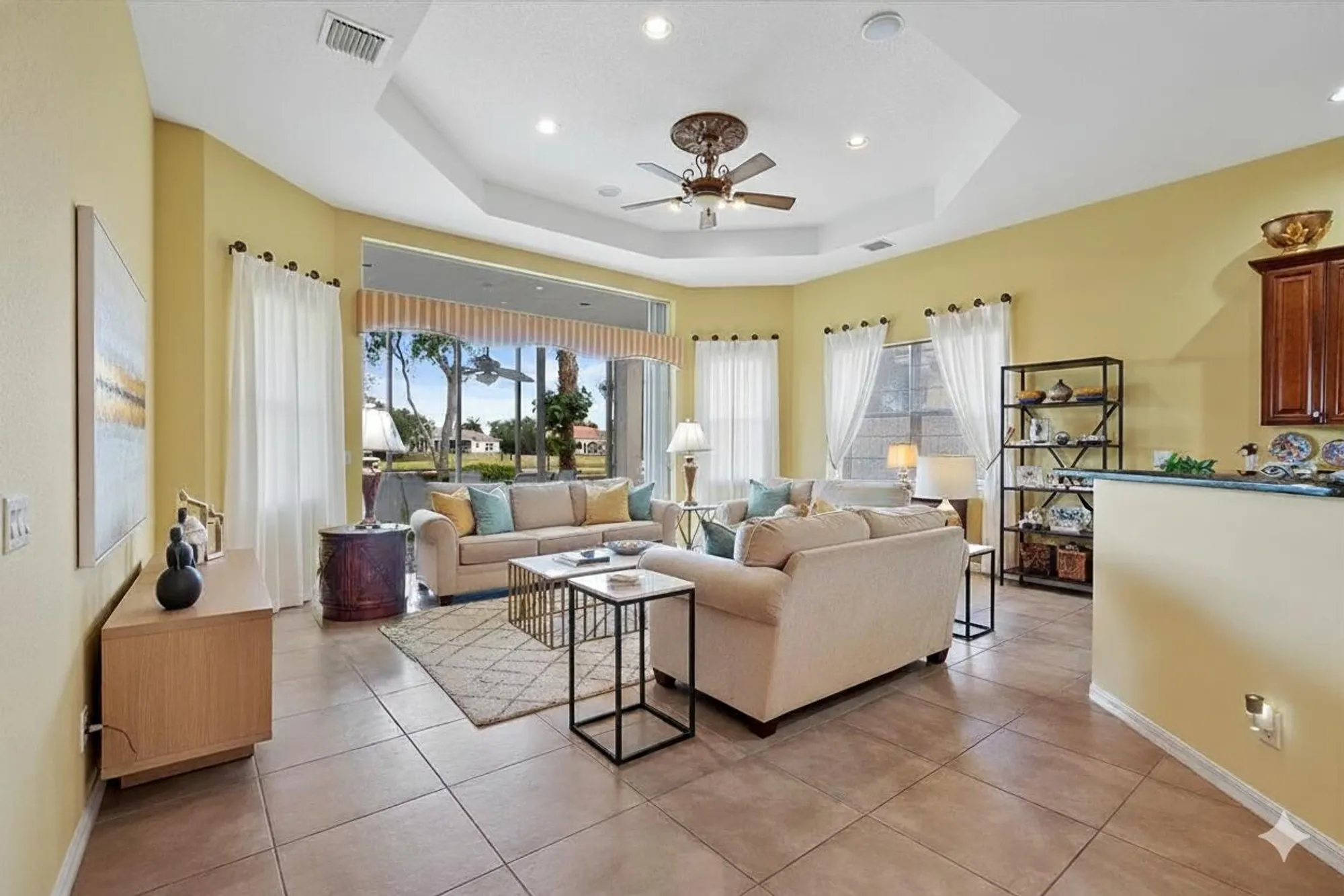 Property Slideshow image 5 of 49 | 8839 via avellino, Lake Worth, FL, 33467