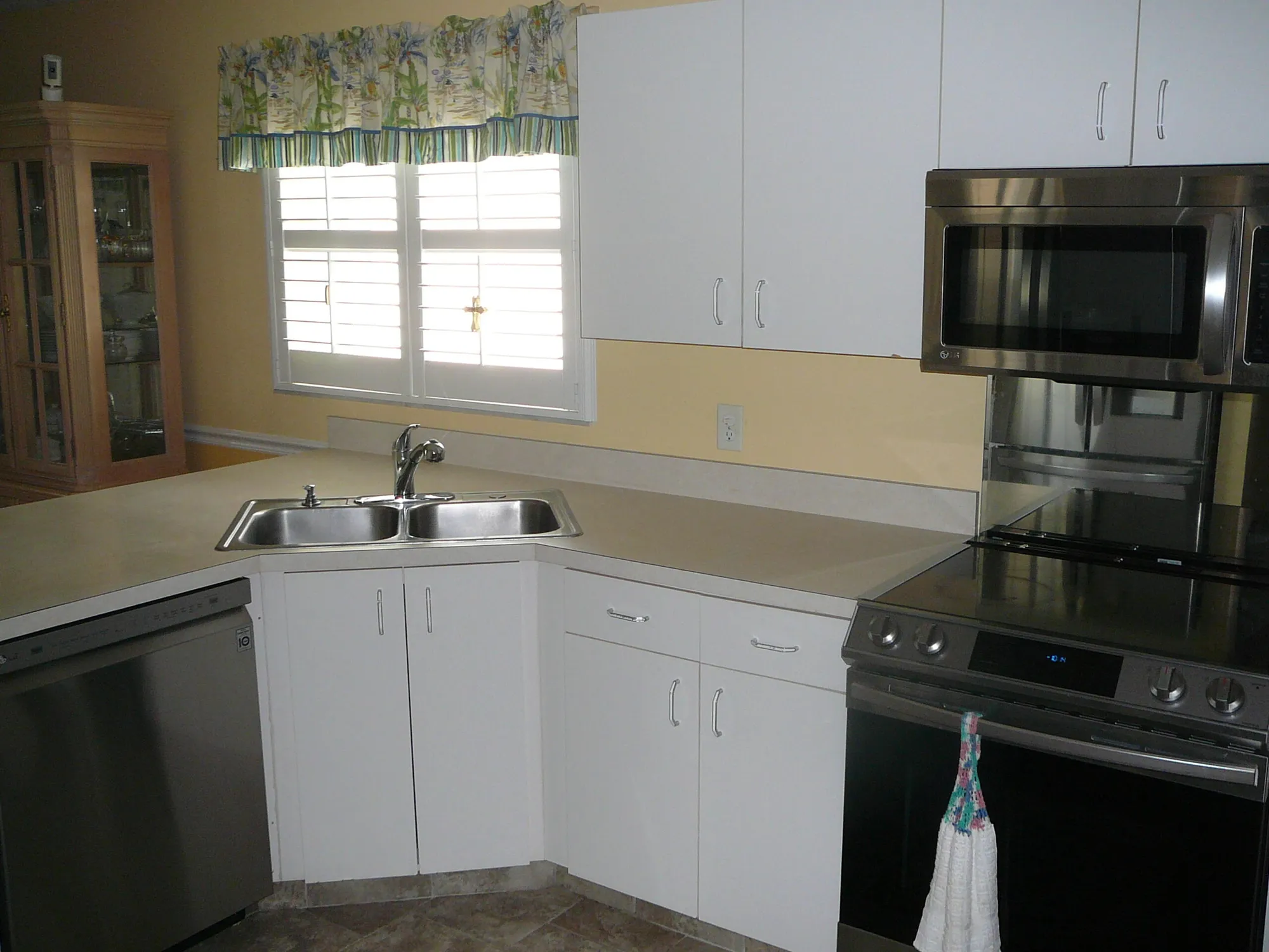 Property Slideshow image 25 of 57 | 6238 alexandria cir, Fort Pierce, FL, 34982