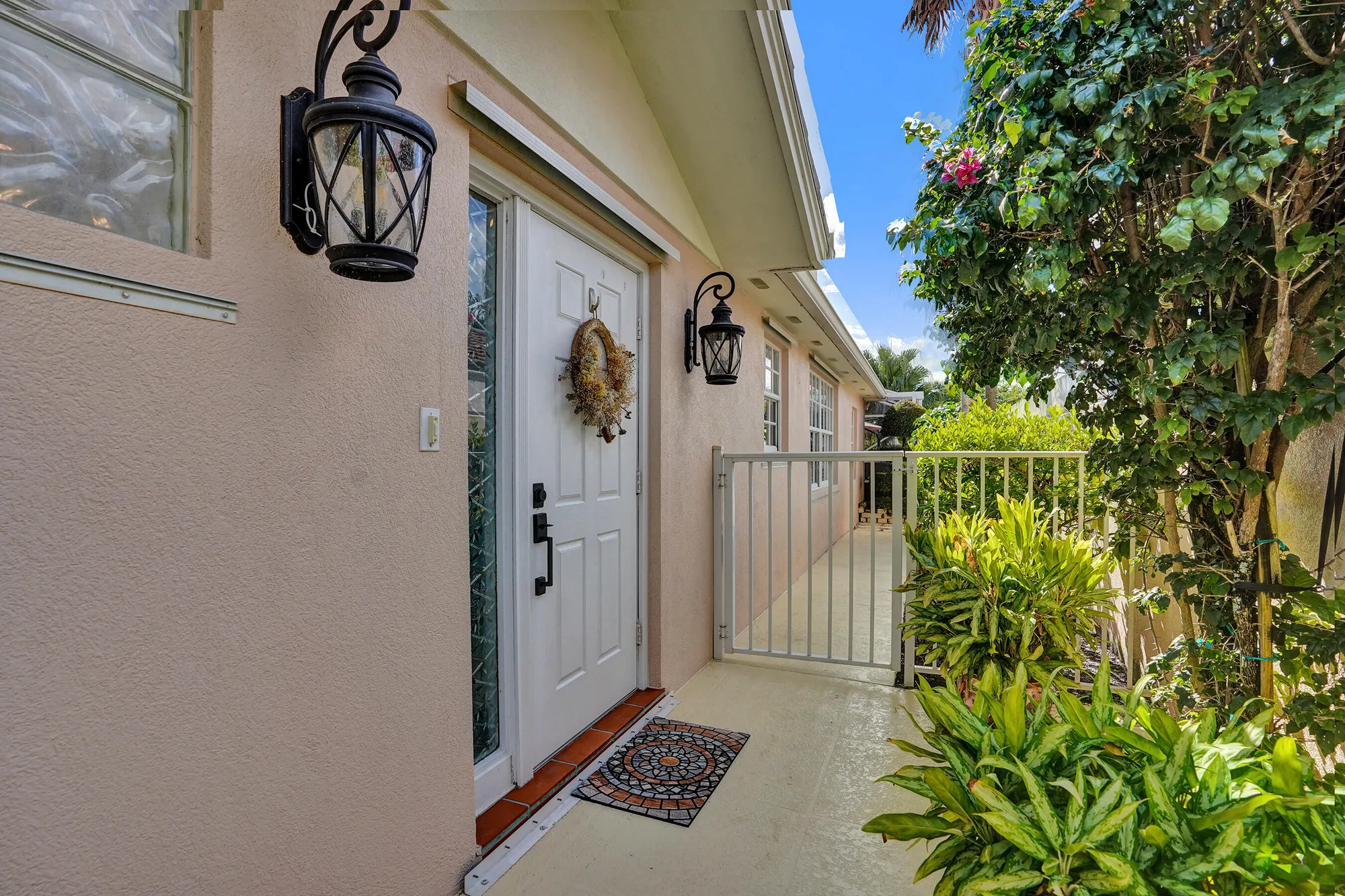 Property Slideshow image 4 of 55 | 7776 olympia dr, West Palm Beach, FL, 33411