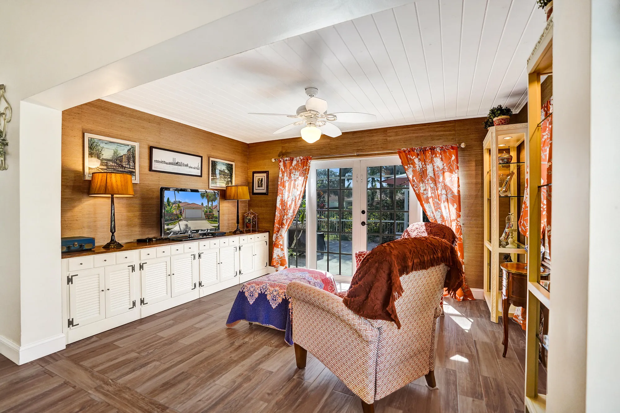 Property Slideshow image 18 of 55 | 7776 olympia dr, West Palm Beach, FL, 33411