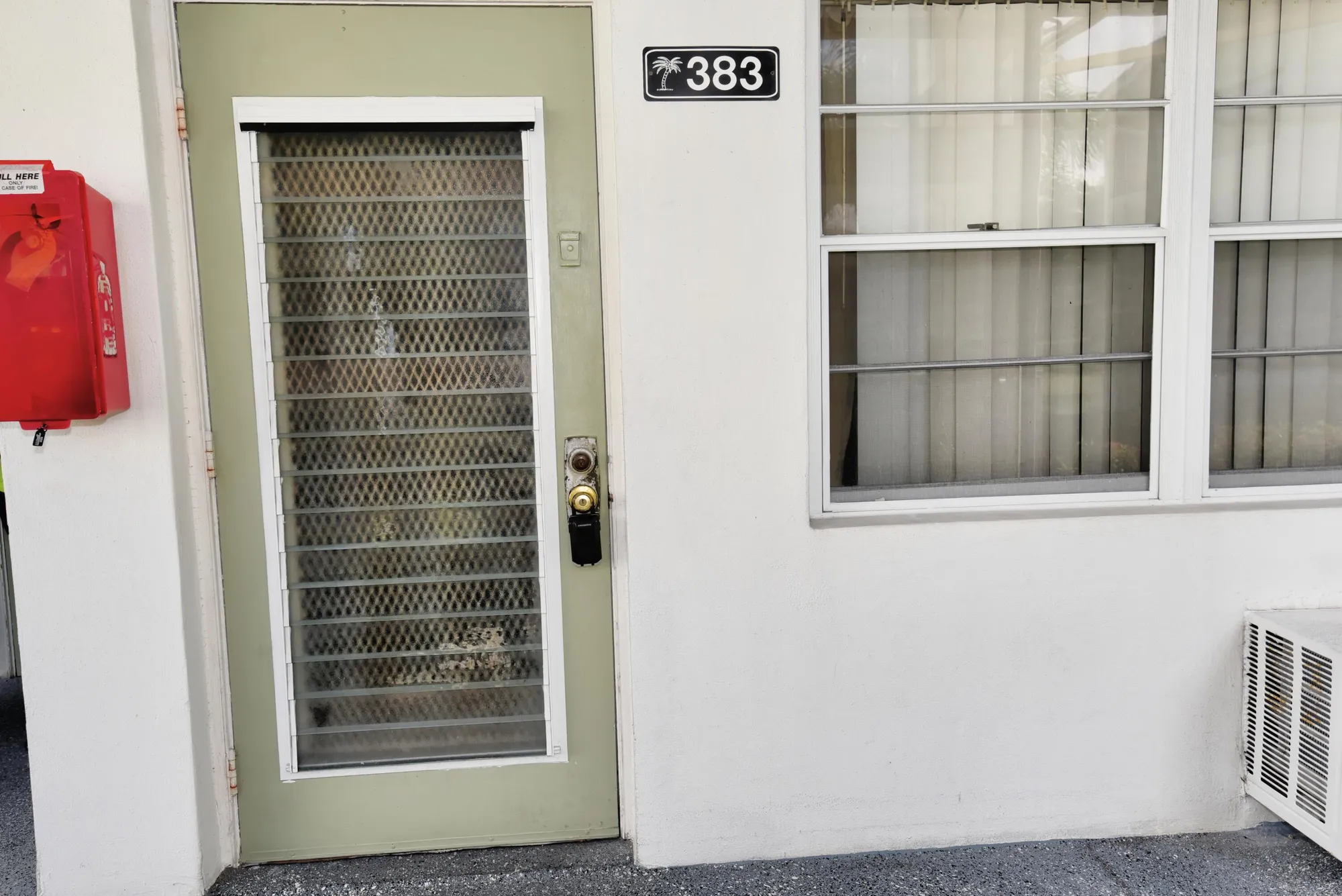 Property Slideshow image 1 of 18 | 383 markham r, Deerfield Beach, FL, 33442