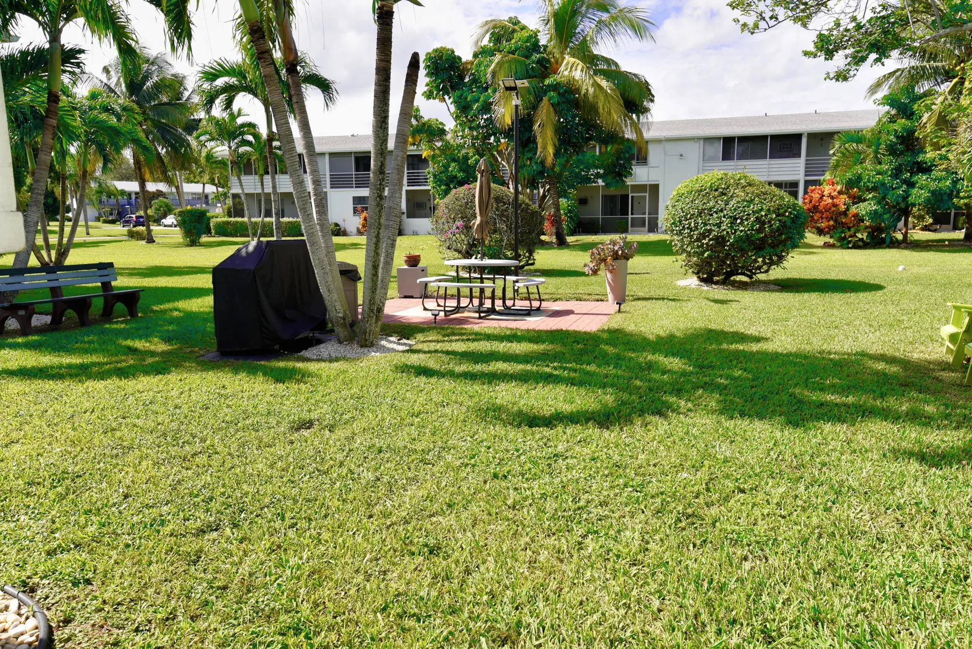 Property Slideshow image 10 of 18 | 383 markham r, Deerfield Beach, FL, 33442