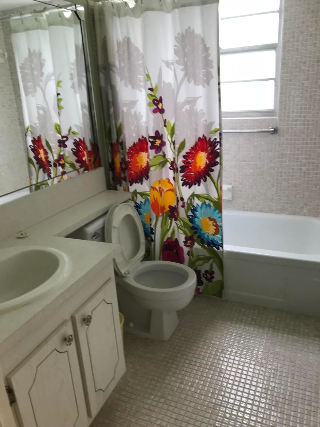 Property Slideshow image 4 of 9 | 229 fanshaw f, Boca Raton, FL, 33434