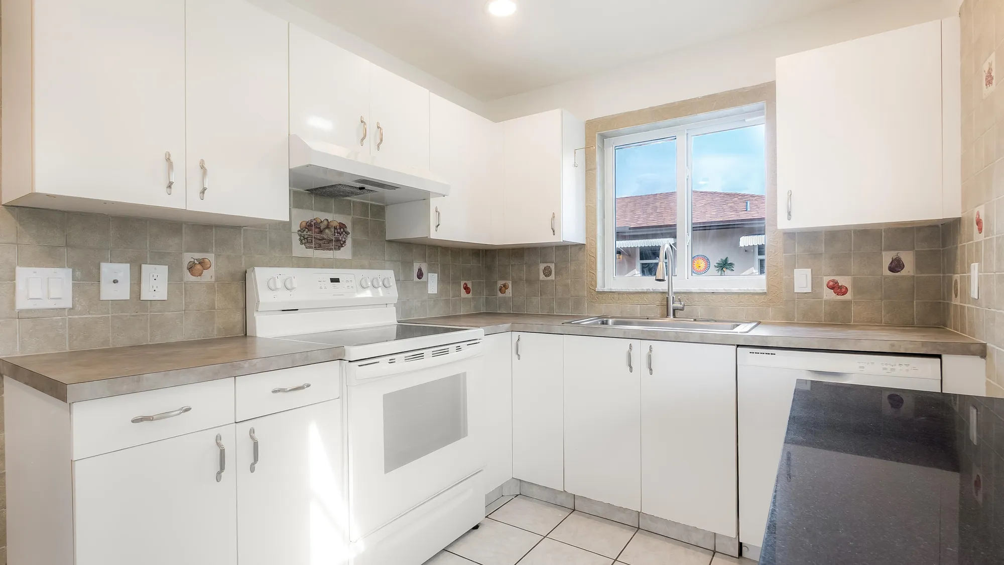 Property Slideshow image 8 of 29 | 131 mockingbird ln, Delray Beach, FL, 33445