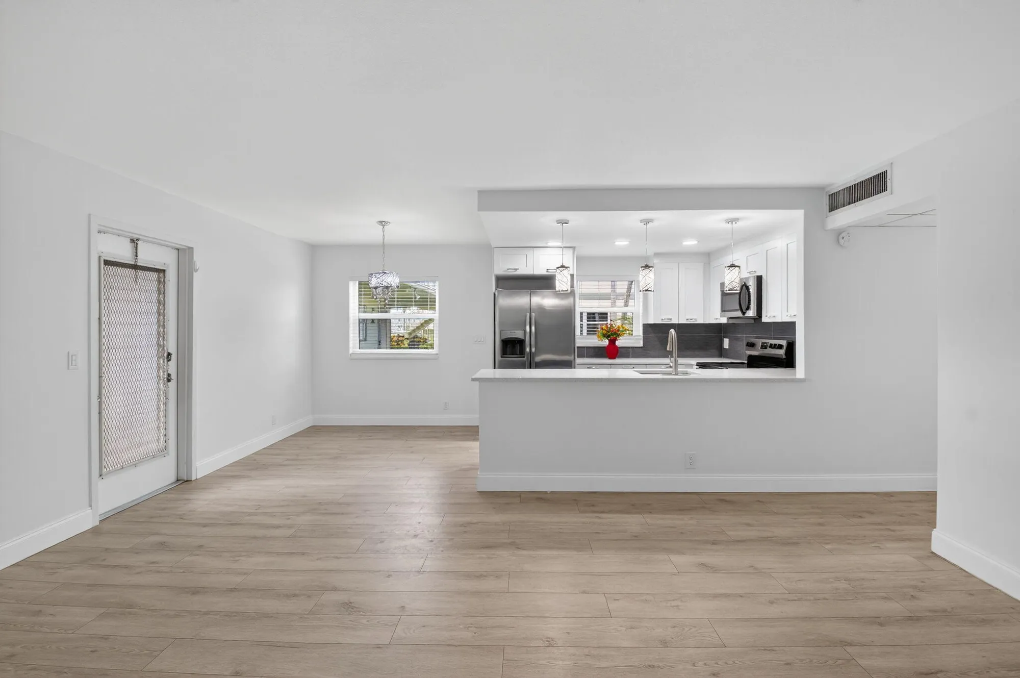 Property Slideshow image 6 of 105 | 212 monaco e, Delray Beach, FL, 33446