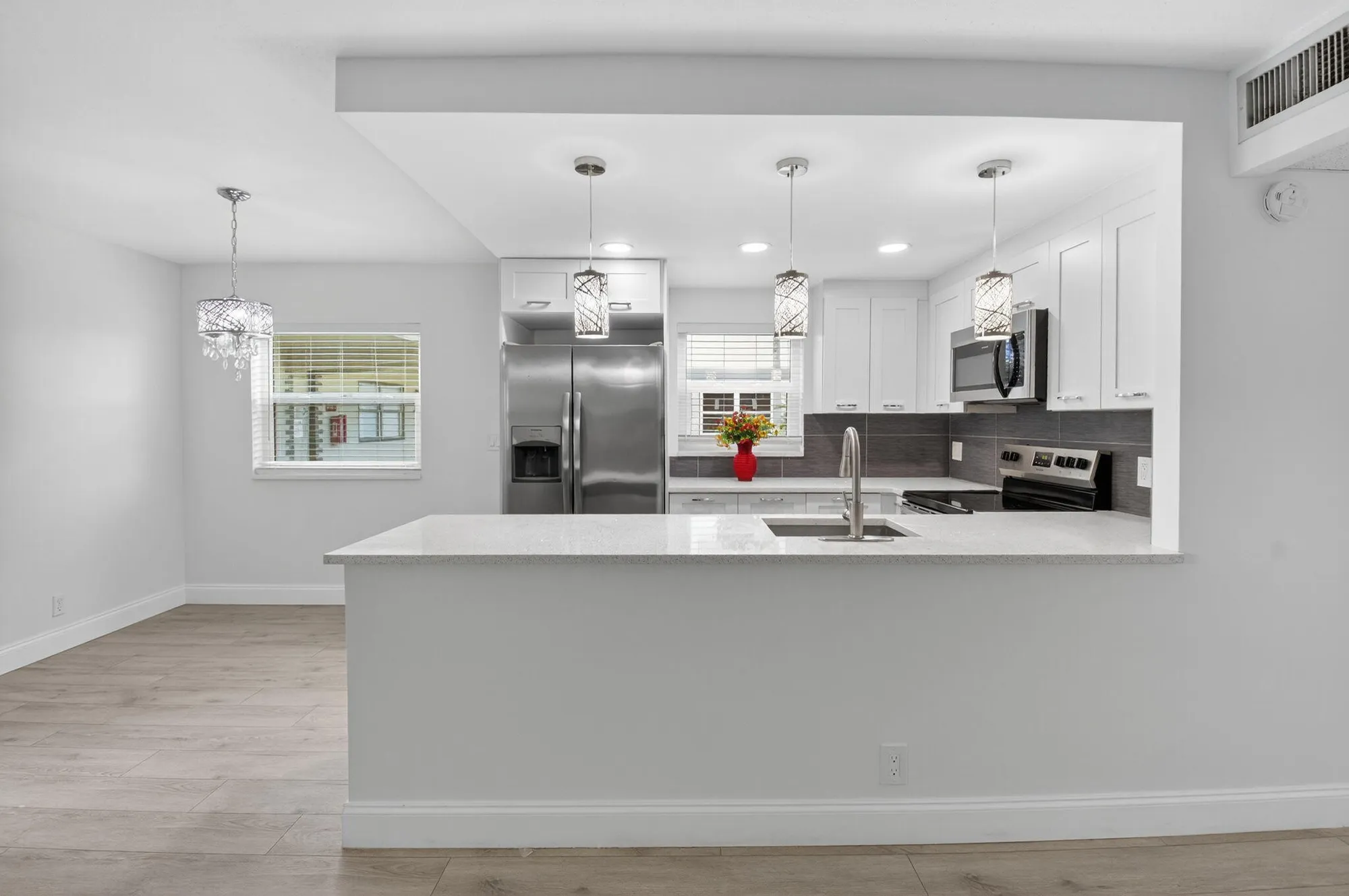 Property Slideshow image 14 of 105 | 212 monaco e, Delray Beach, FL, 33446