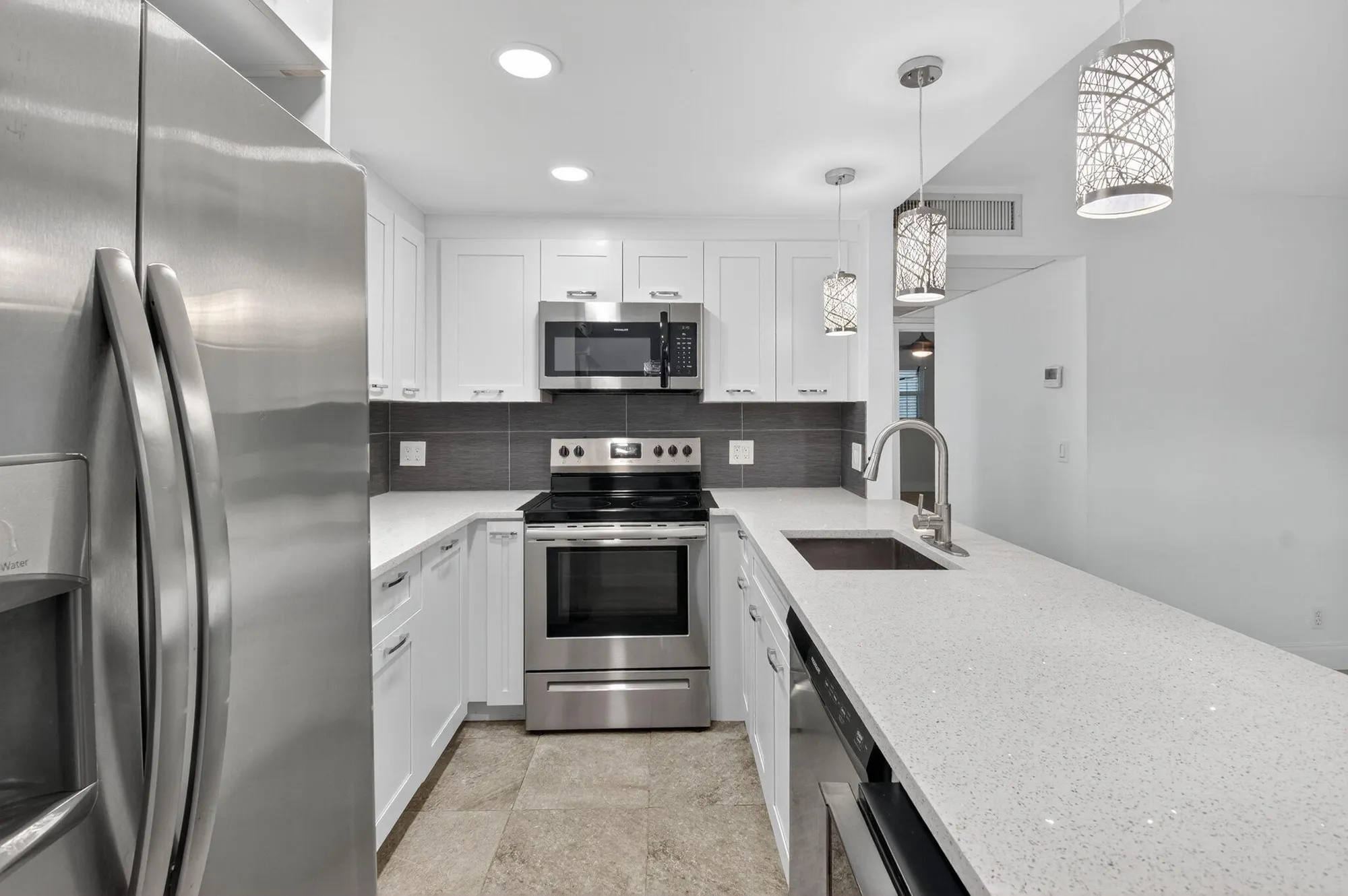 Property Slideshow image 15 of 105 | 212 monaco e, Delray Beach, FL, 33446