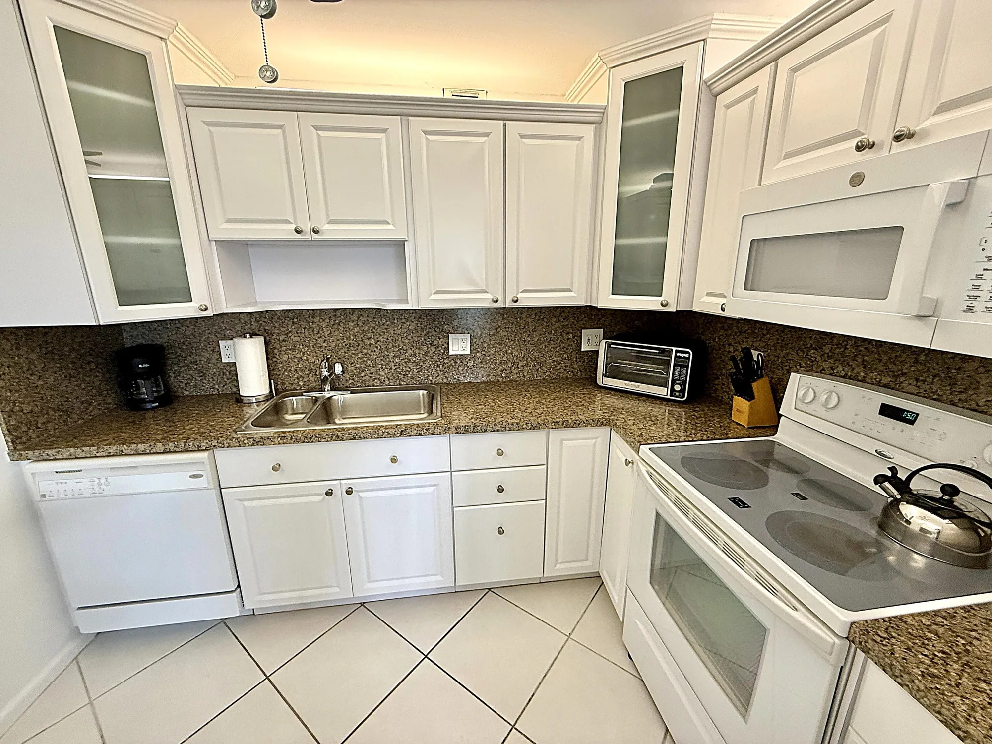 Property Slideshow image 4 of 71 | 3087 oakridge u, Deerfield Beach, FL, 33442