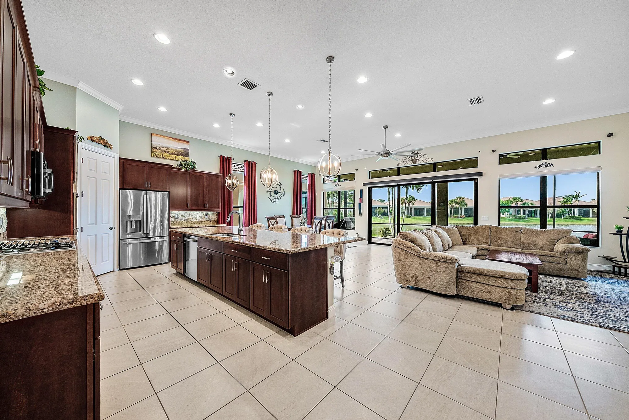 Property Slideshow image 7 of 48 | 9383 cantal cir, Parkland, FL, 33076