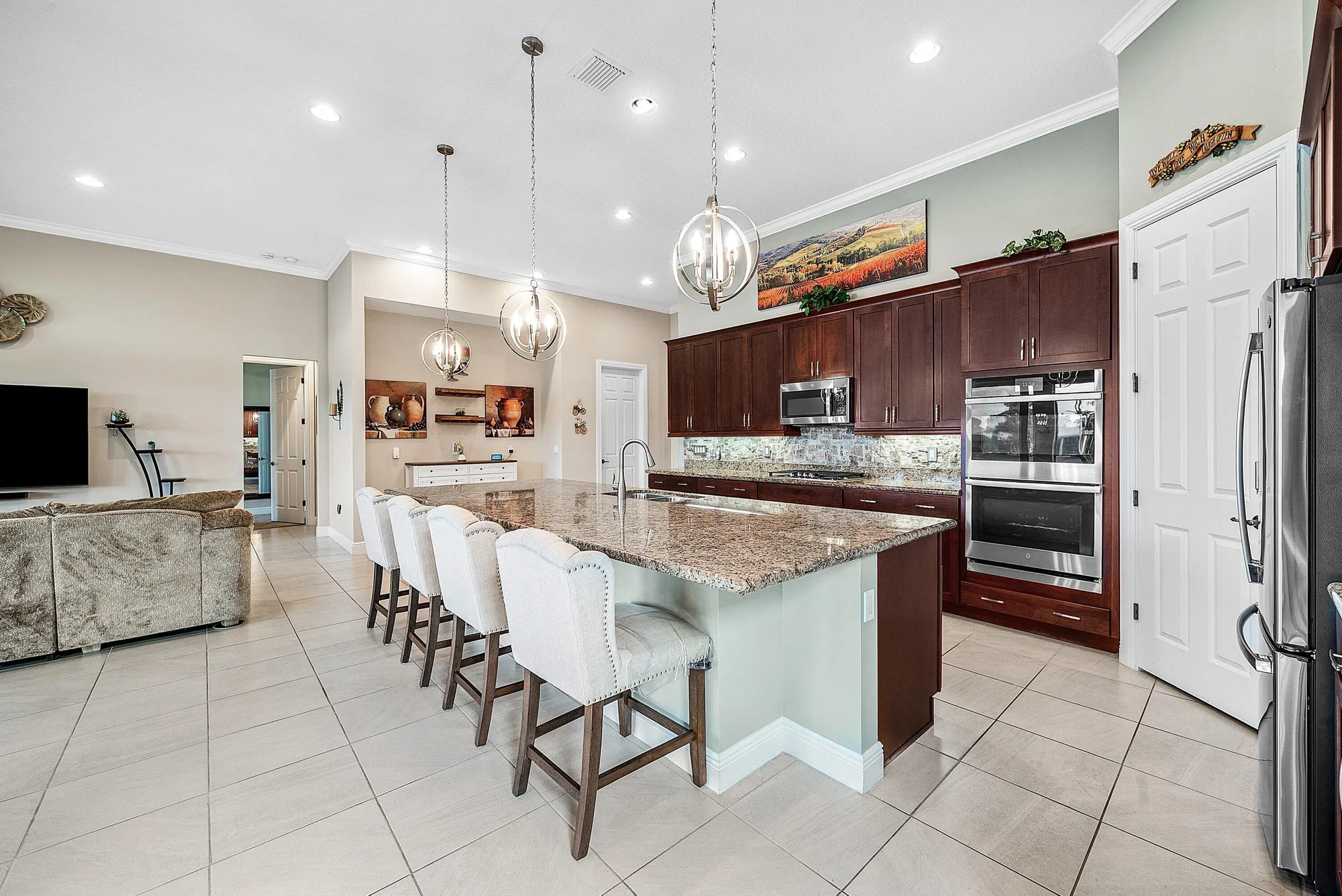 Property Slideshow image 10 of 48 | 9383 cantal cir, Parkland, FL, 33076