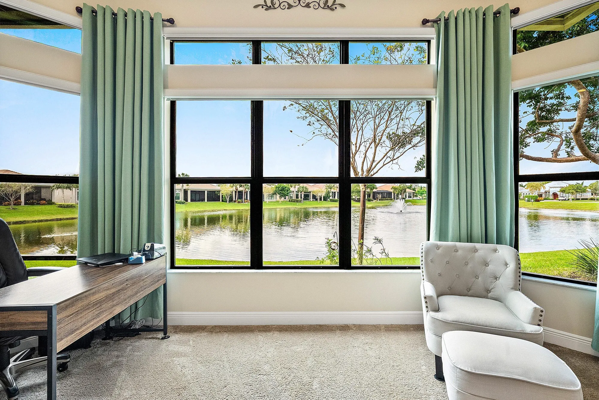 Property Slideshow image 19 of 48 | 9383 cantal cir, Parkland, FL, 33076