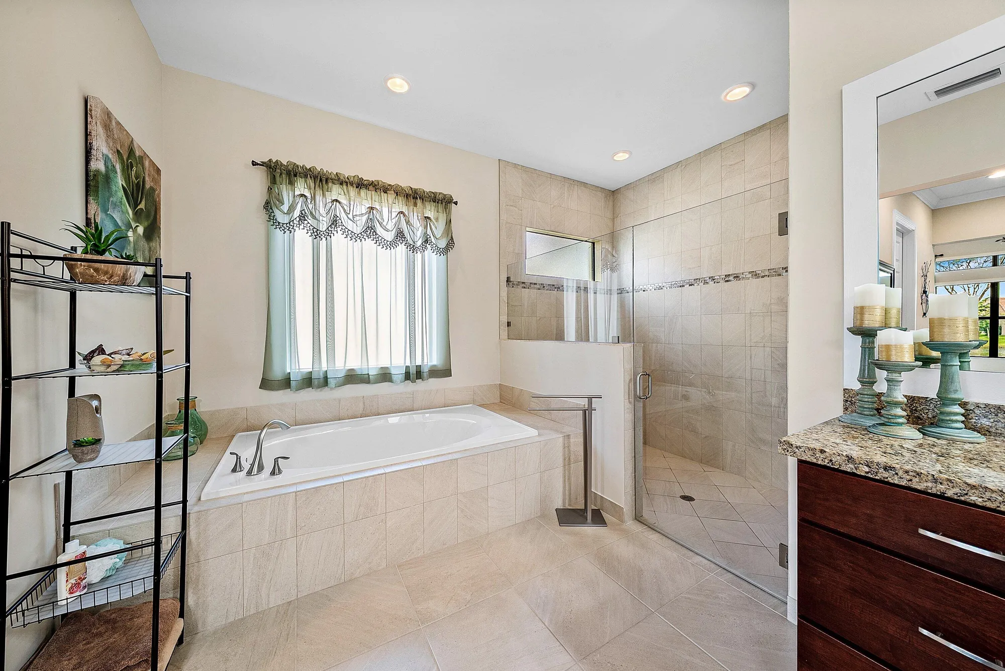 Property Slideshow image 25 of 48 | 9383 cantal cir, Parkland, FL, 33076