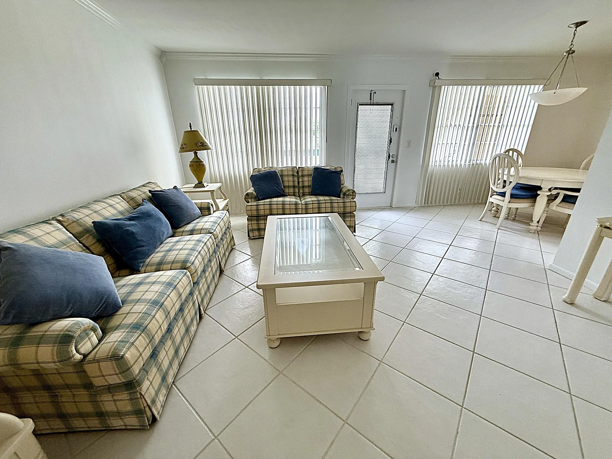 Property Slideshow image 12 of 71 | 3087 oakridge u, Deerfield Beach, FL, 33442