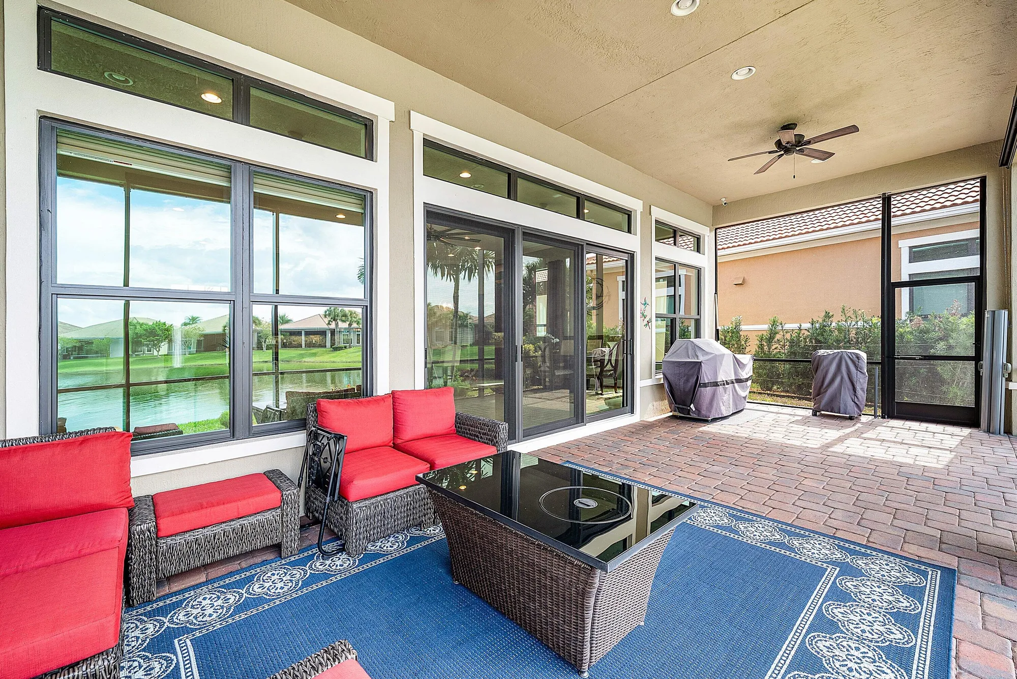Property Slideshow image 36 of 48 | 9383 cantal cir, Parkland, FL, 33076
