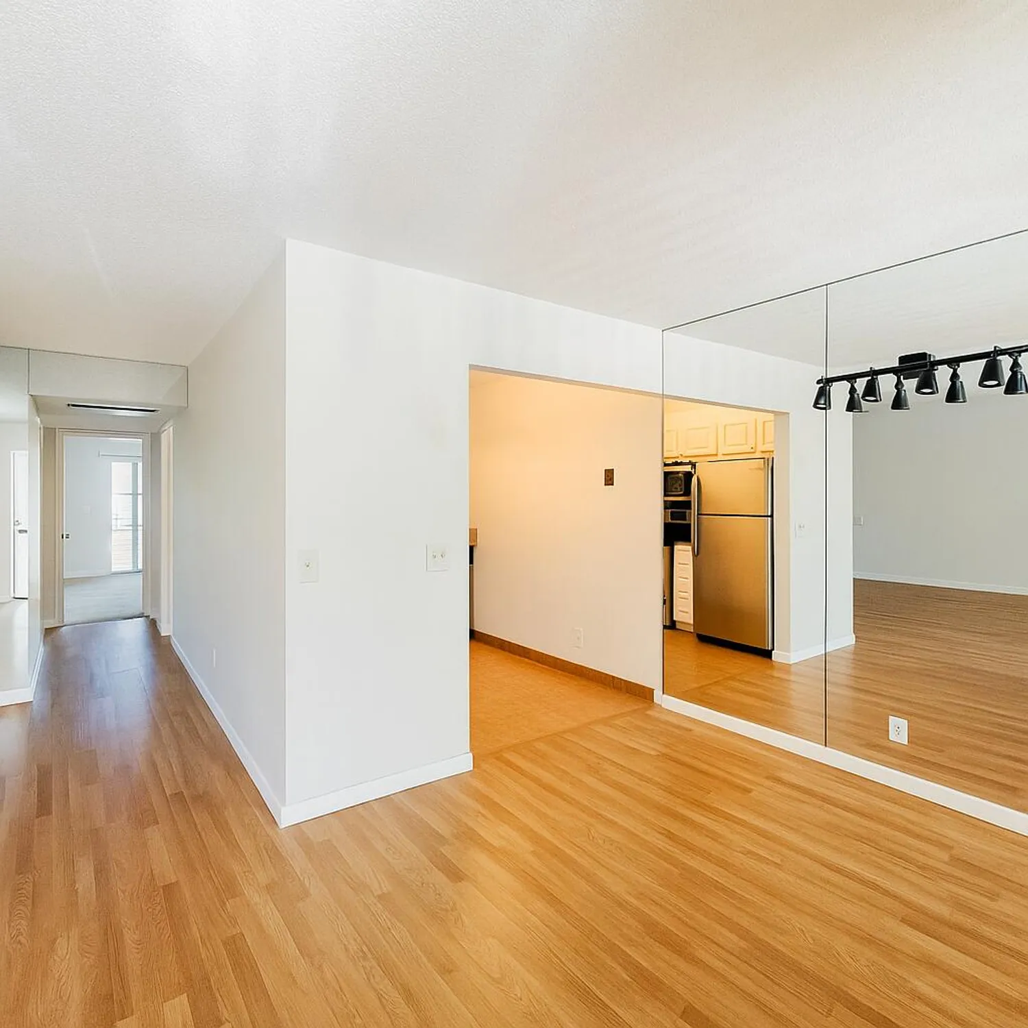 Property Slideshow image 12 of 22 | 3000 springdale blvd v303, Palm Springs, FL, 33461