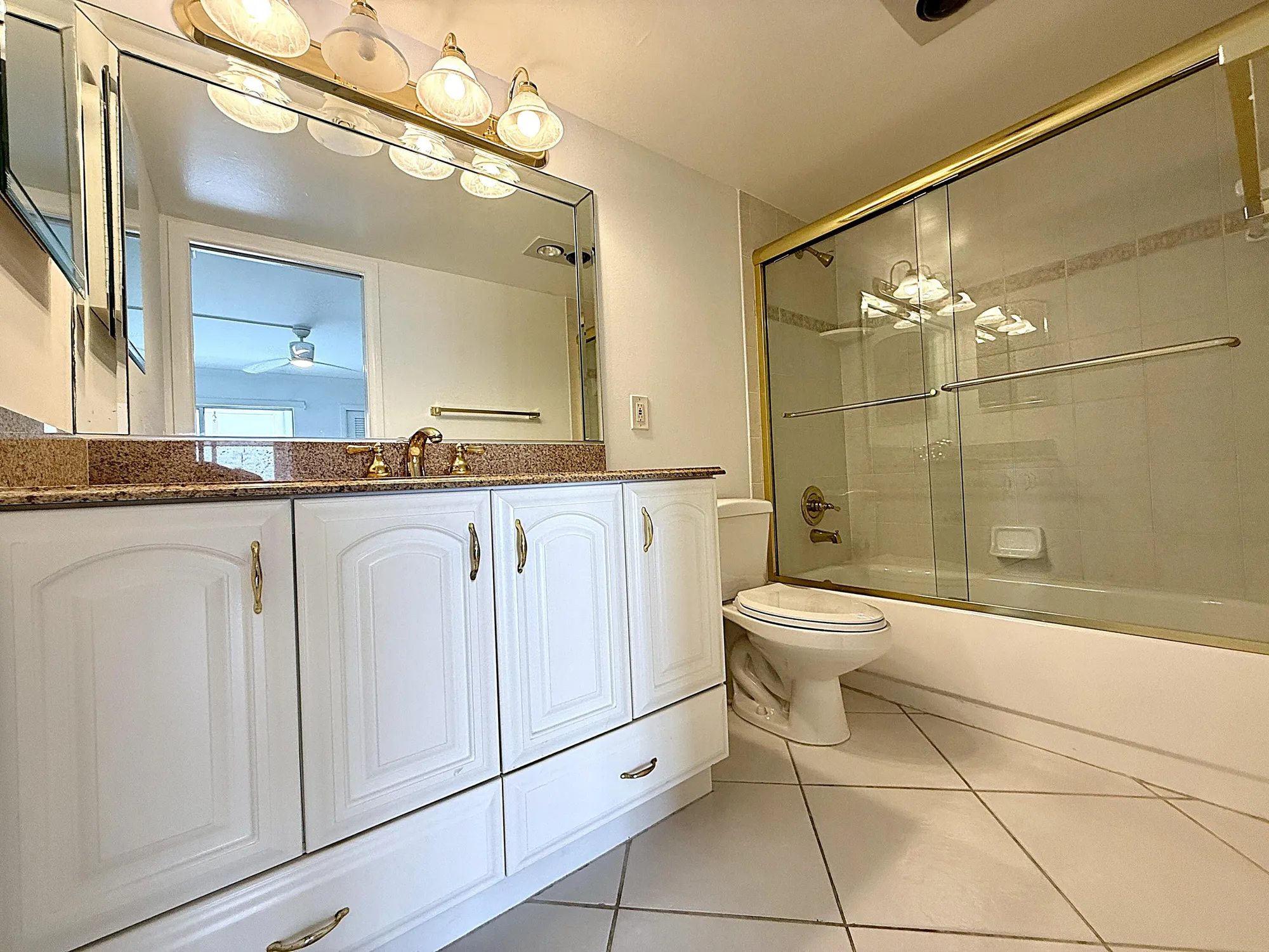 Property Slideshow image 15 of 71 | 3087 oakridge u, Deerfield Beach, FL, 33442