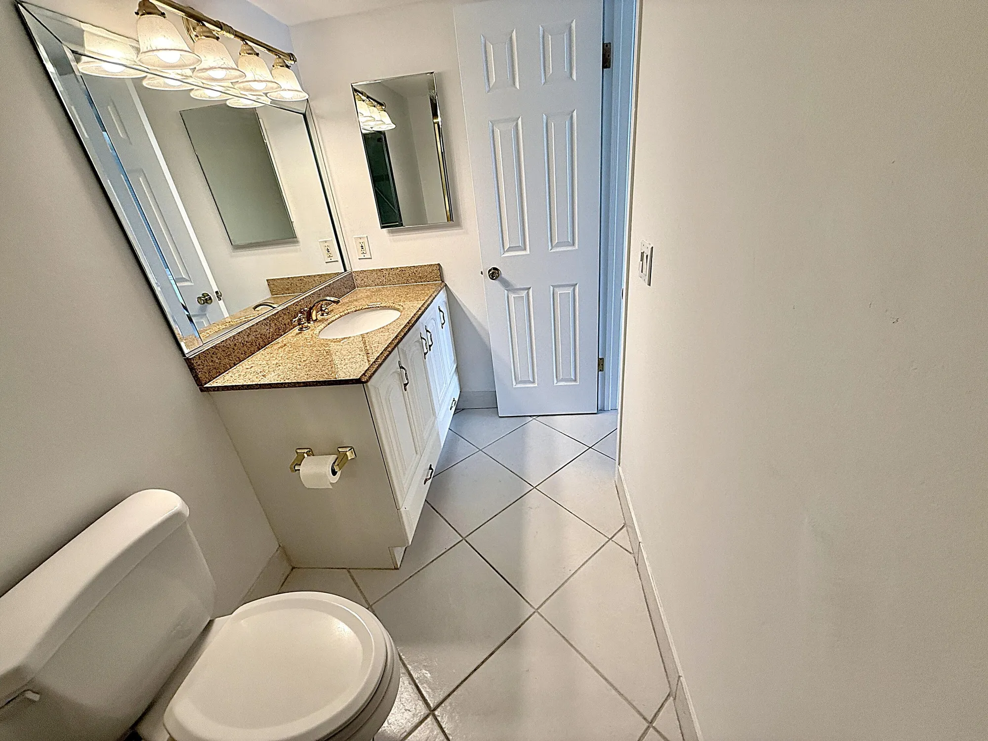 Property Slideshow image 26 of 71 | 3087 oakridge u, Deerfield Beach, FL, 33442