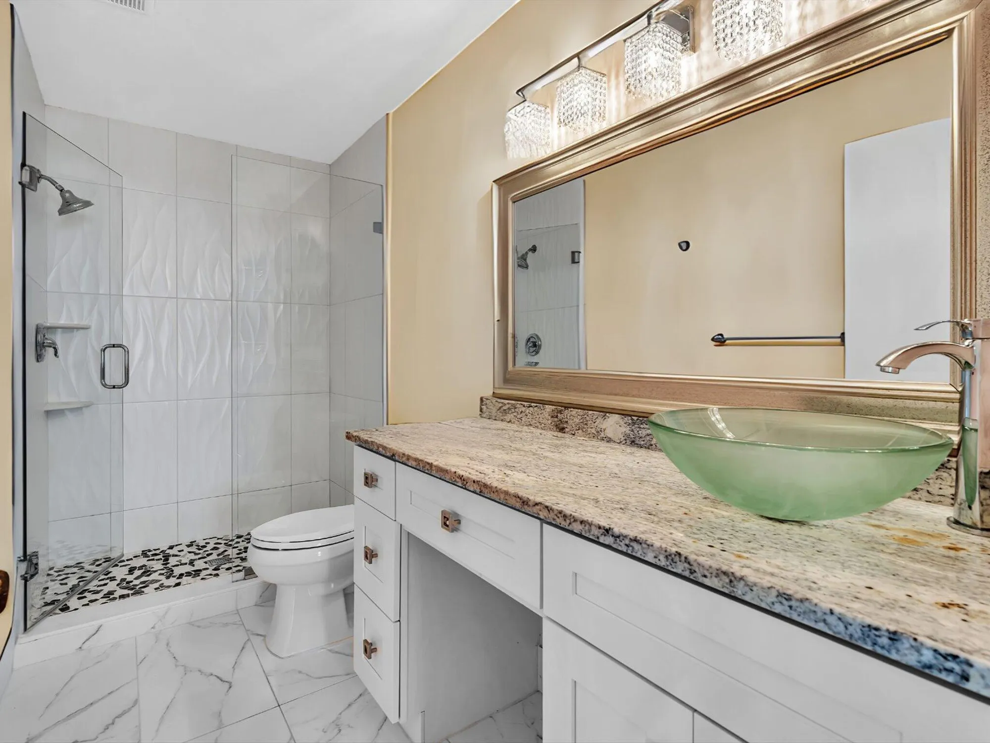 Property Slideshow image 21 of 57 | 10694 ocean palm way 202, Boynton Beach, FL, 33437