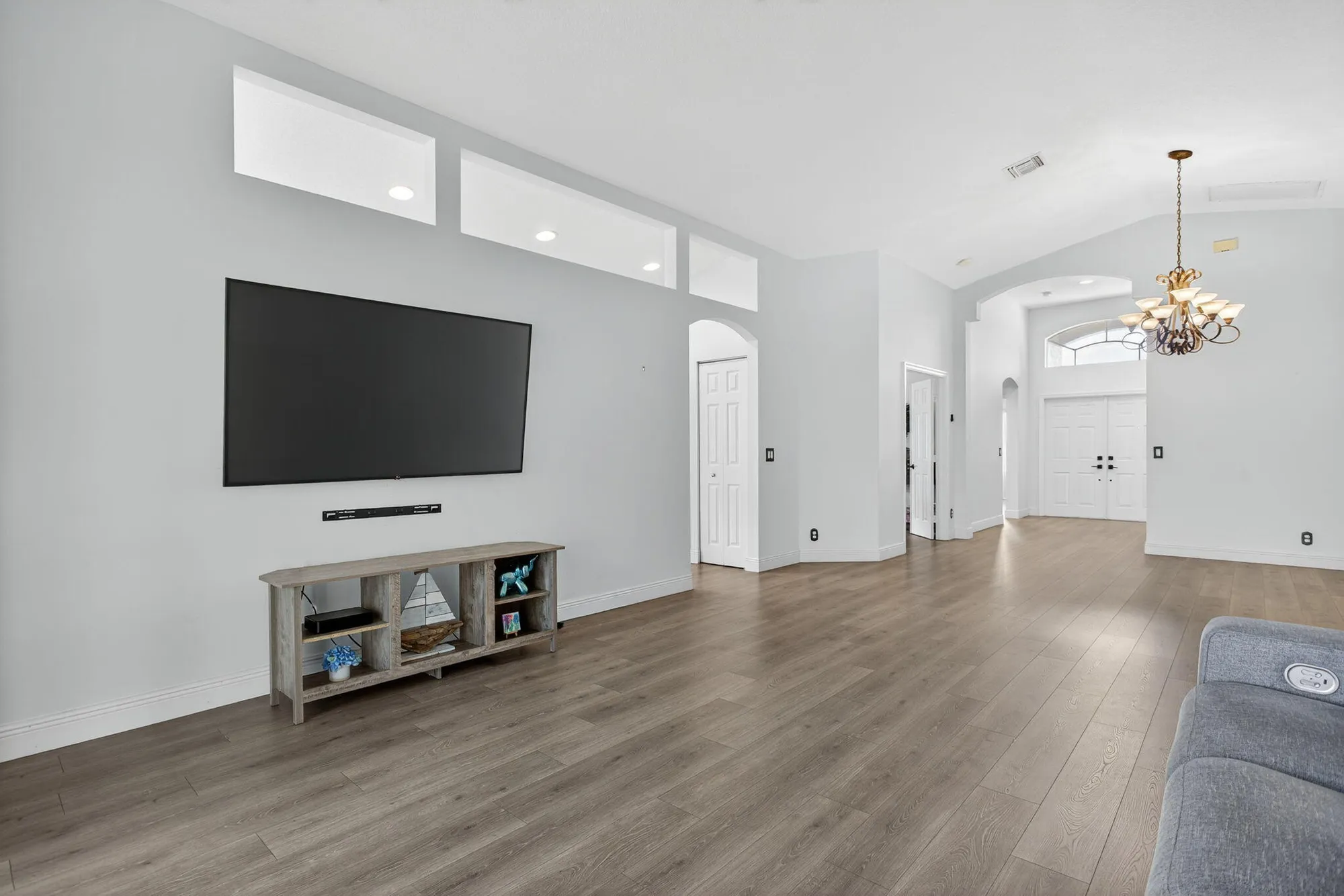 Property Slideshow image 6 of 38 | 6298 via primo st, Lake Worth, FL, 33467