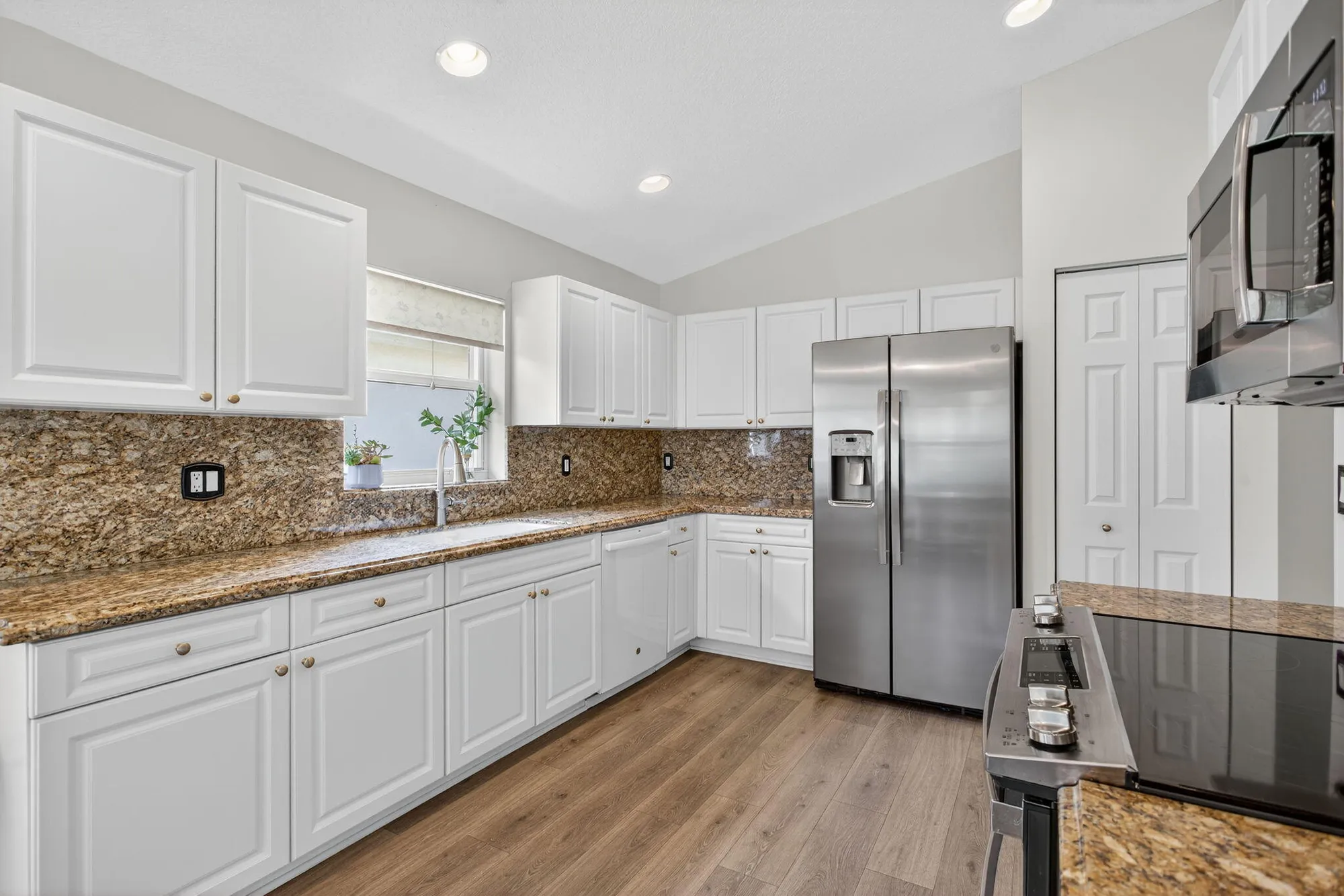 Property Slideshow image 8 of 38 | 6298 via primo st, Lake Worth, FL, 33467