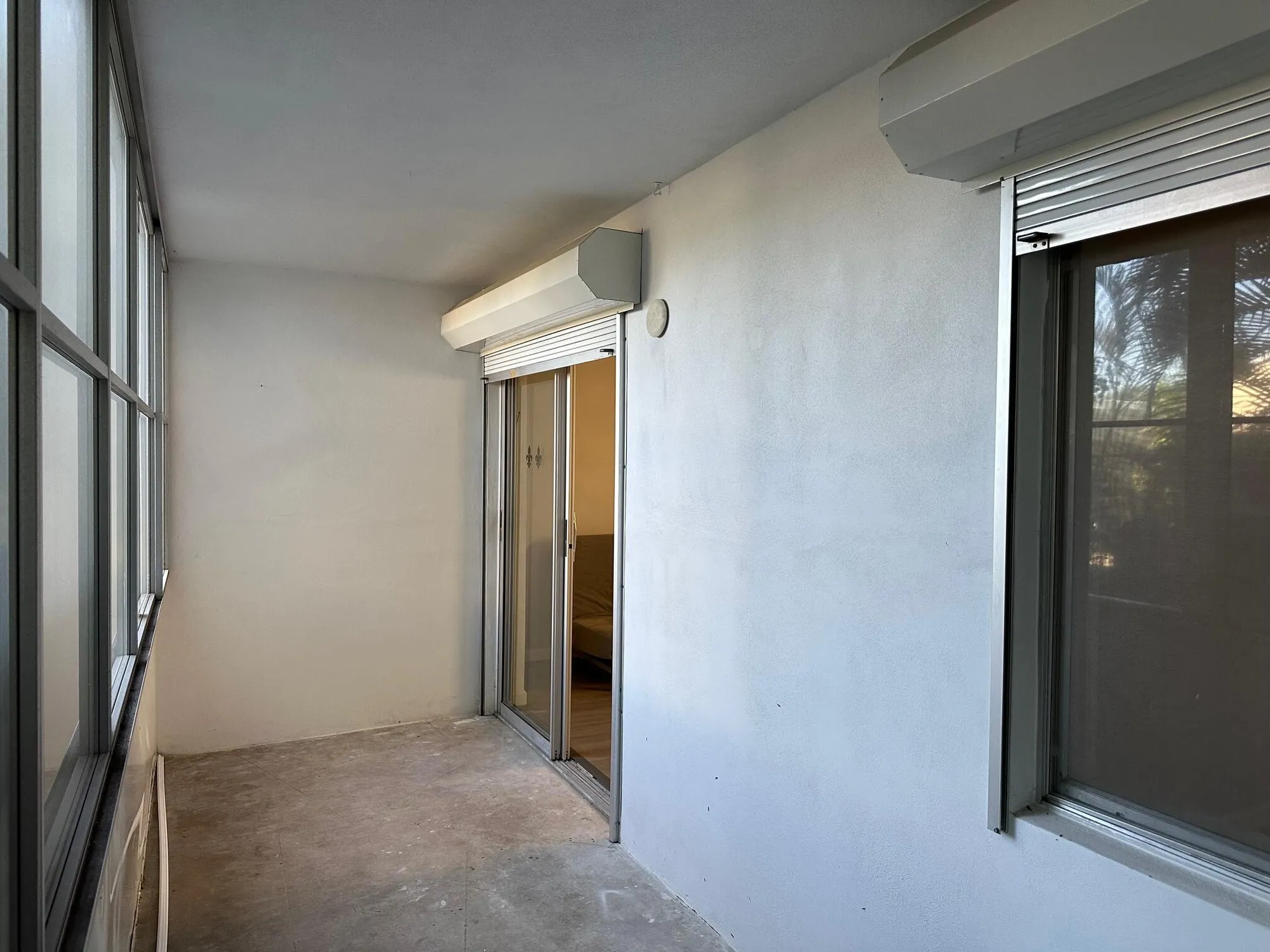 Property Slideshow image 8 of 17 | 2811 garden dr 101, Lake Worth, FL, 33461