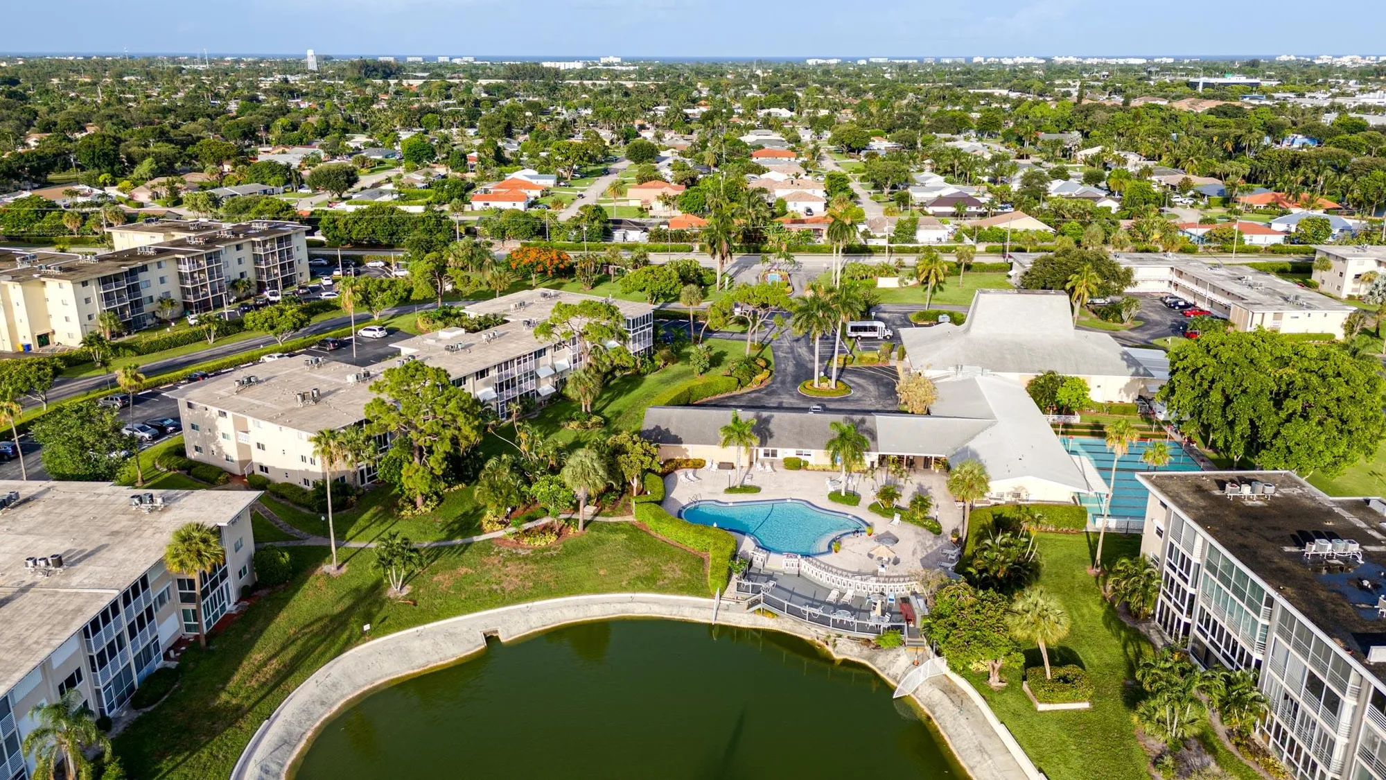 Property Slideshow image 16 of 17 | 2811 garden dr 101, Lake Worth, FL, 33461