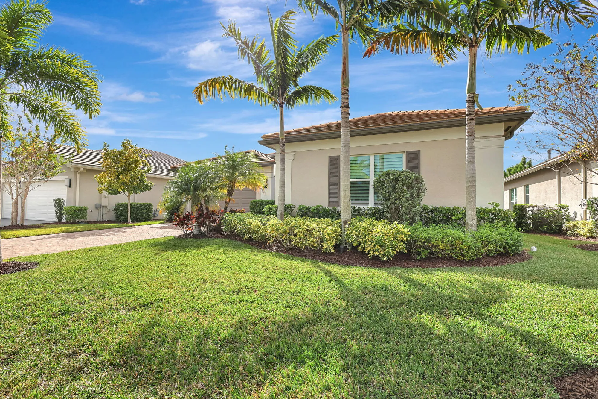Property Slideshow image 4 of 107 | 11825 sw coronado springs dr, Port Saint Lucie, FL, 34987