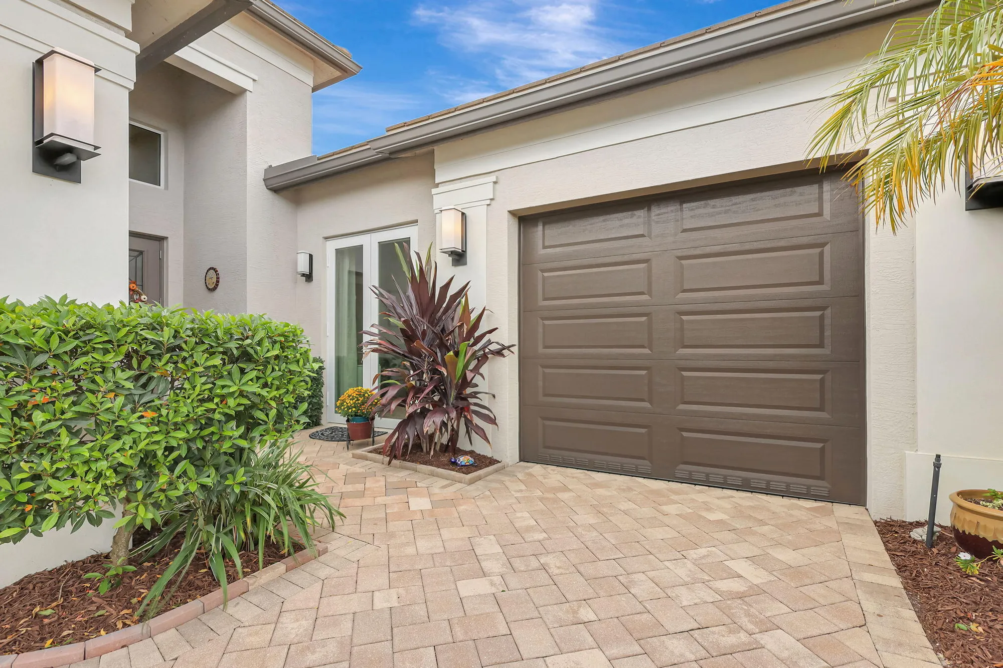 Property Slideshow image 2 of 107 | 11825 sw coronado springs dr, Port Saint Lucie, FL, 34987