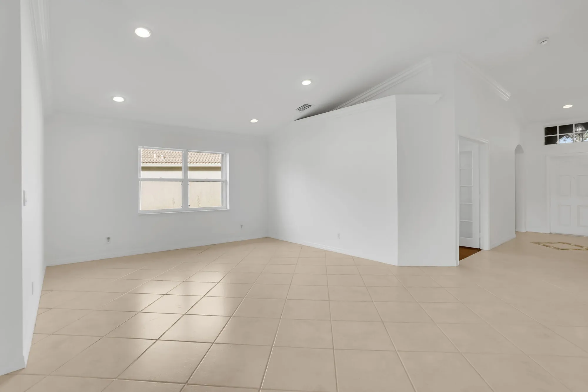 Property Slideshow image 7 of 32 | 8298 duomo cir, Boynton Beach, FL, 33472