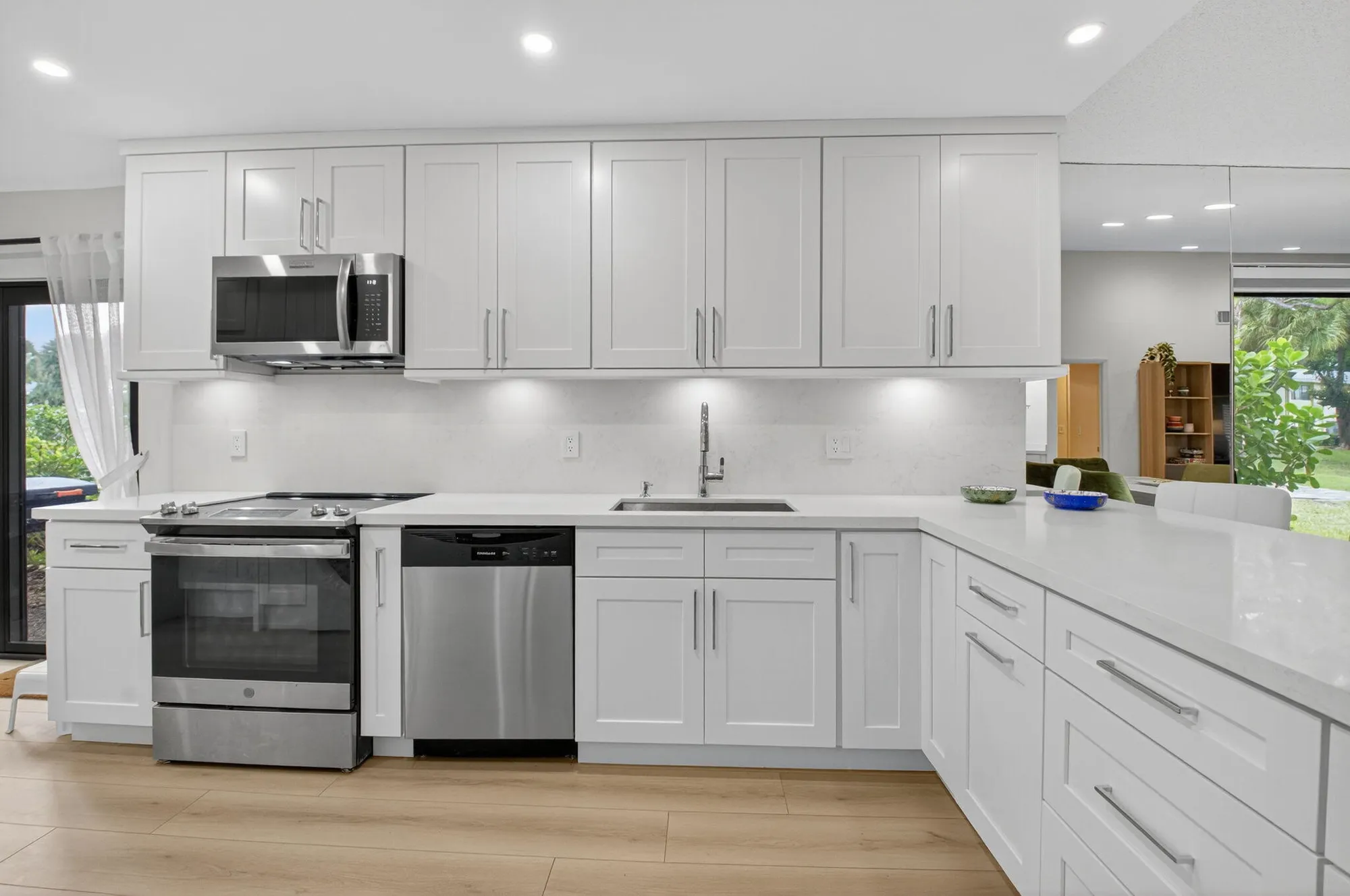 Property Slideshow image 20 of 94 | 24 westgate ln a, Boynton Beach, FL, 33436